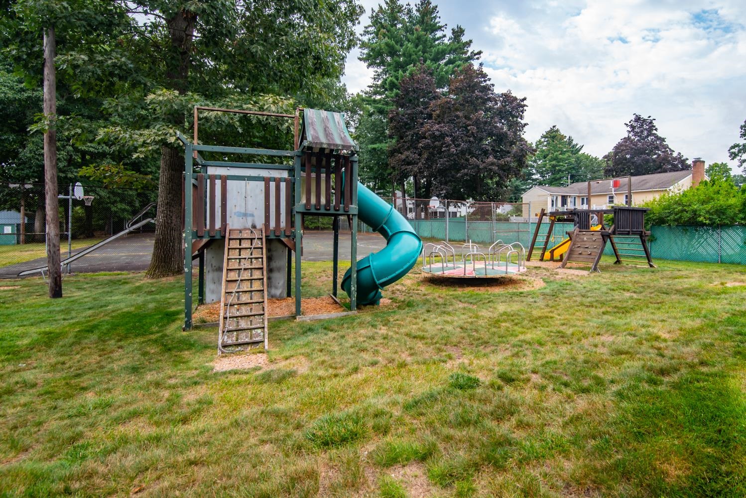 main property photo 31