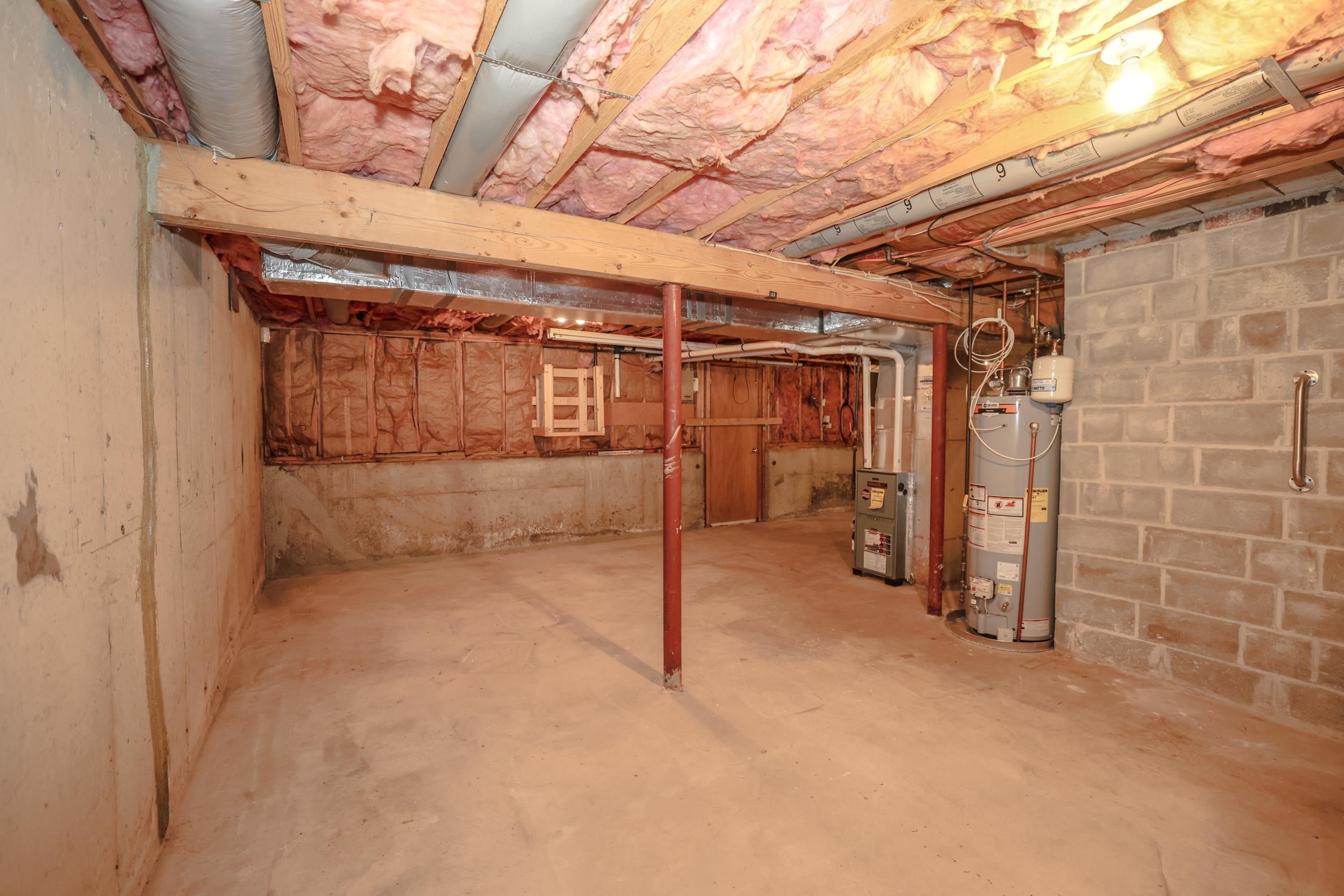 main property photo 43
