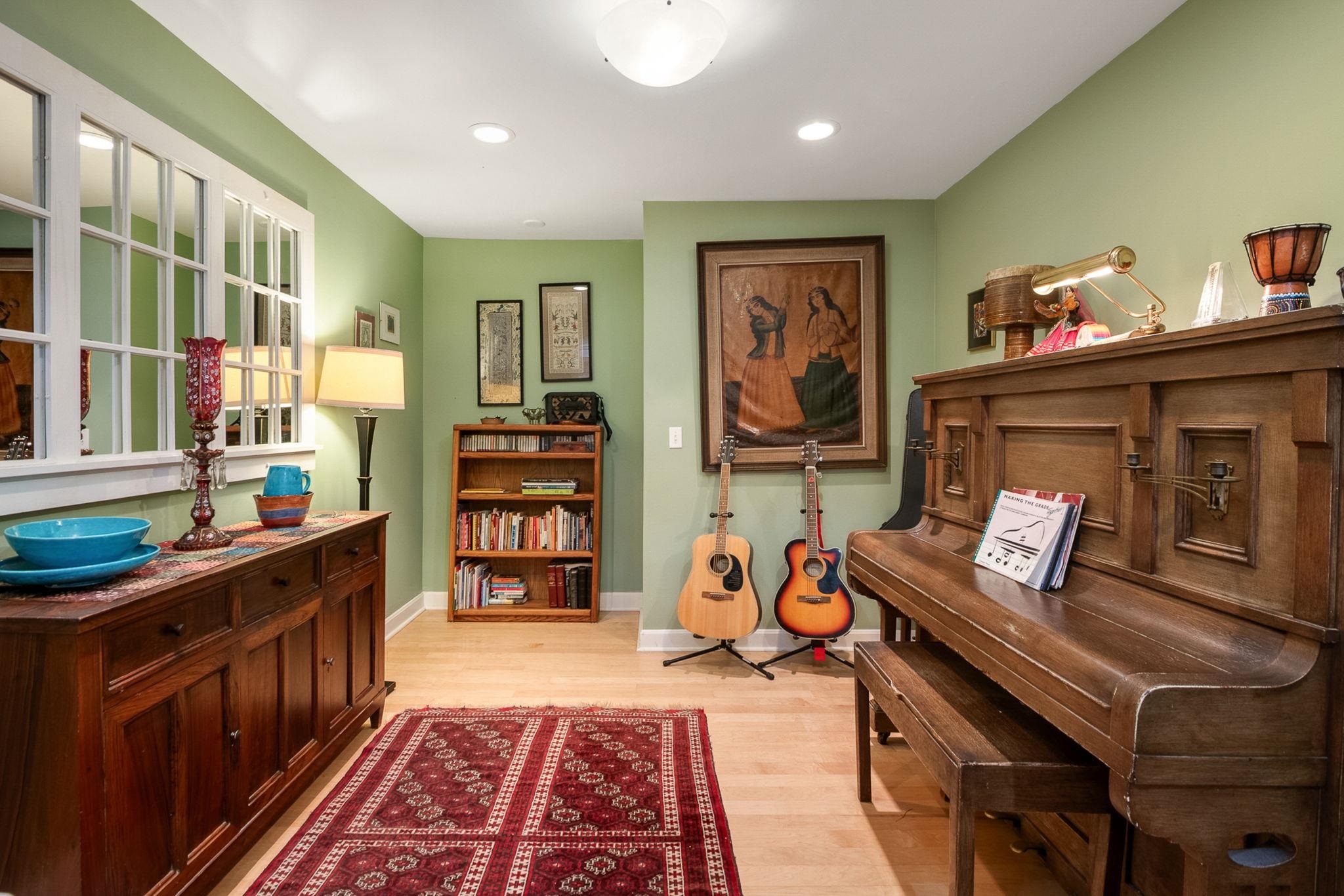 main property photo 21