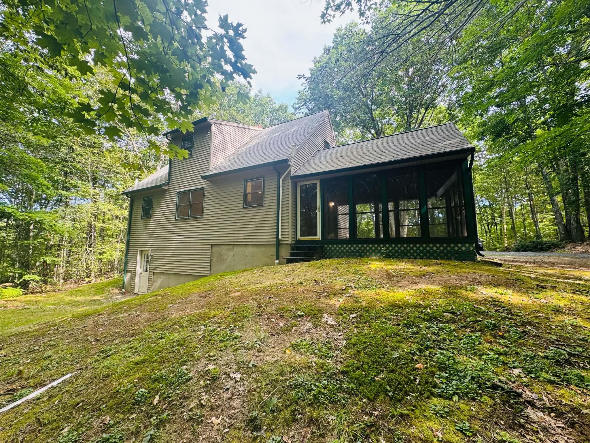 main property photo 30