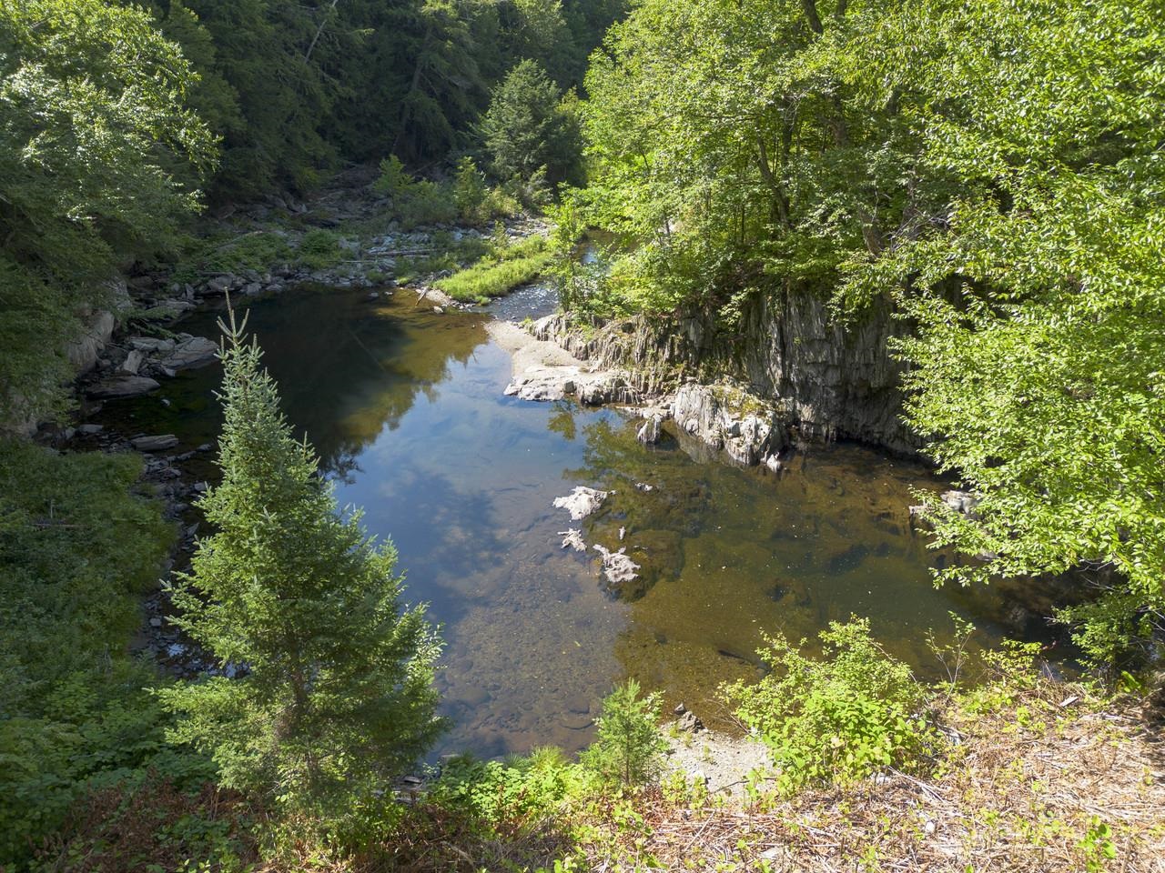 main property photo 47