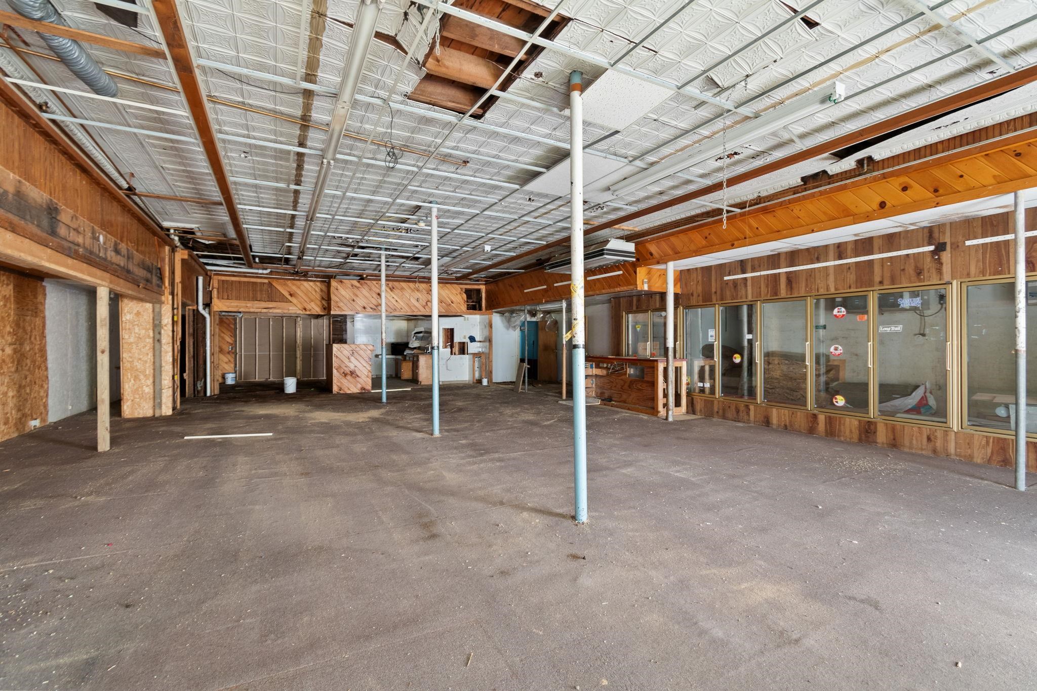 main property photo 33