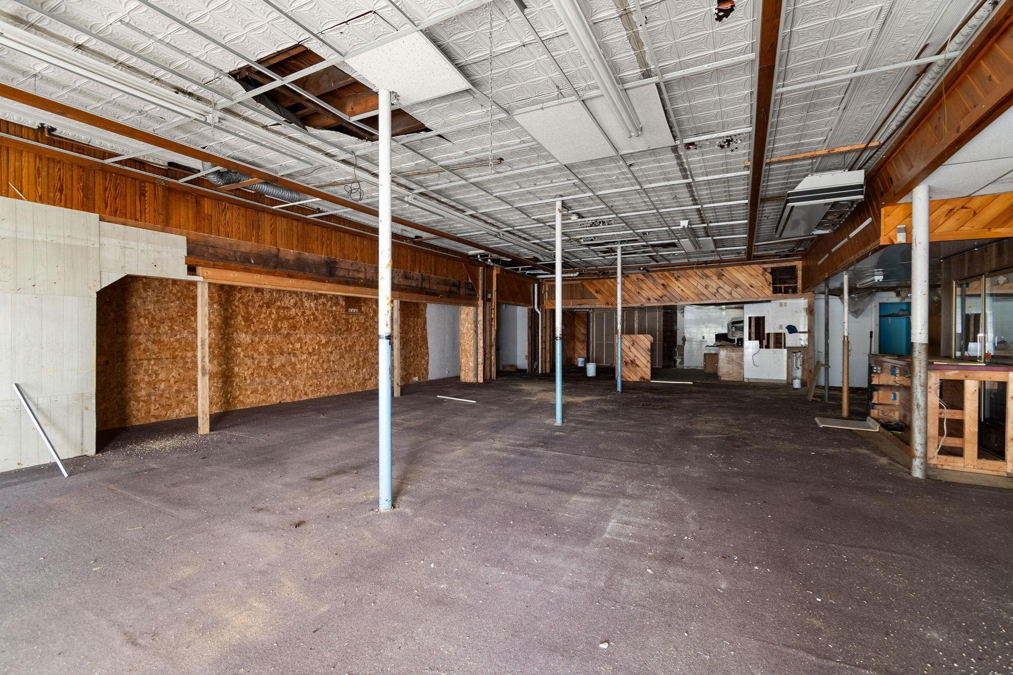 main property photo 34