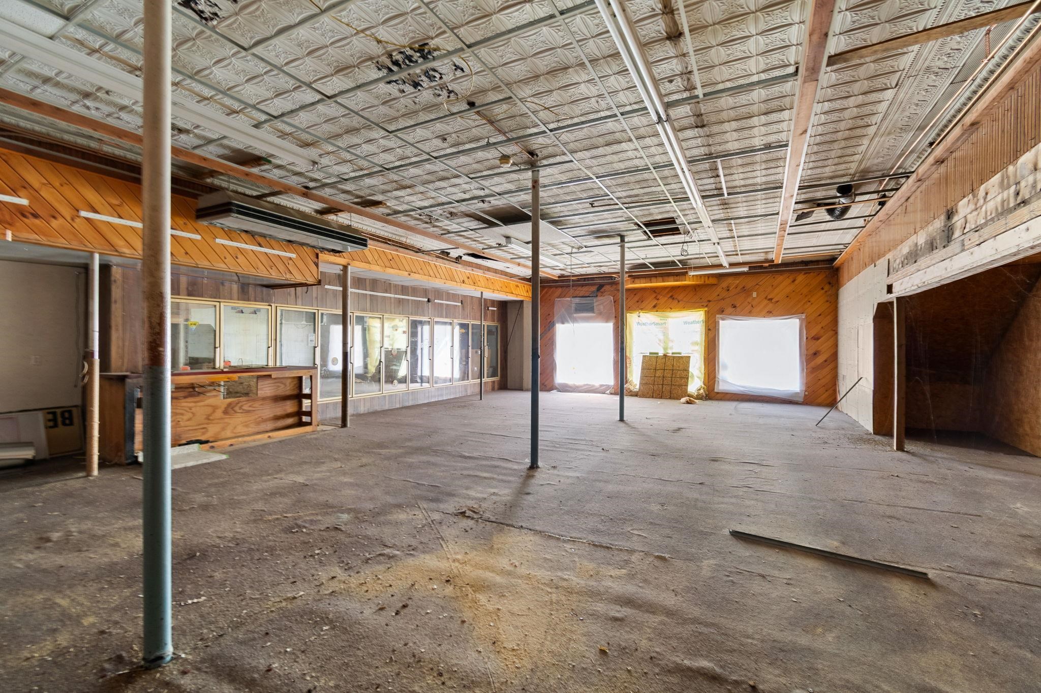 main property photo 35