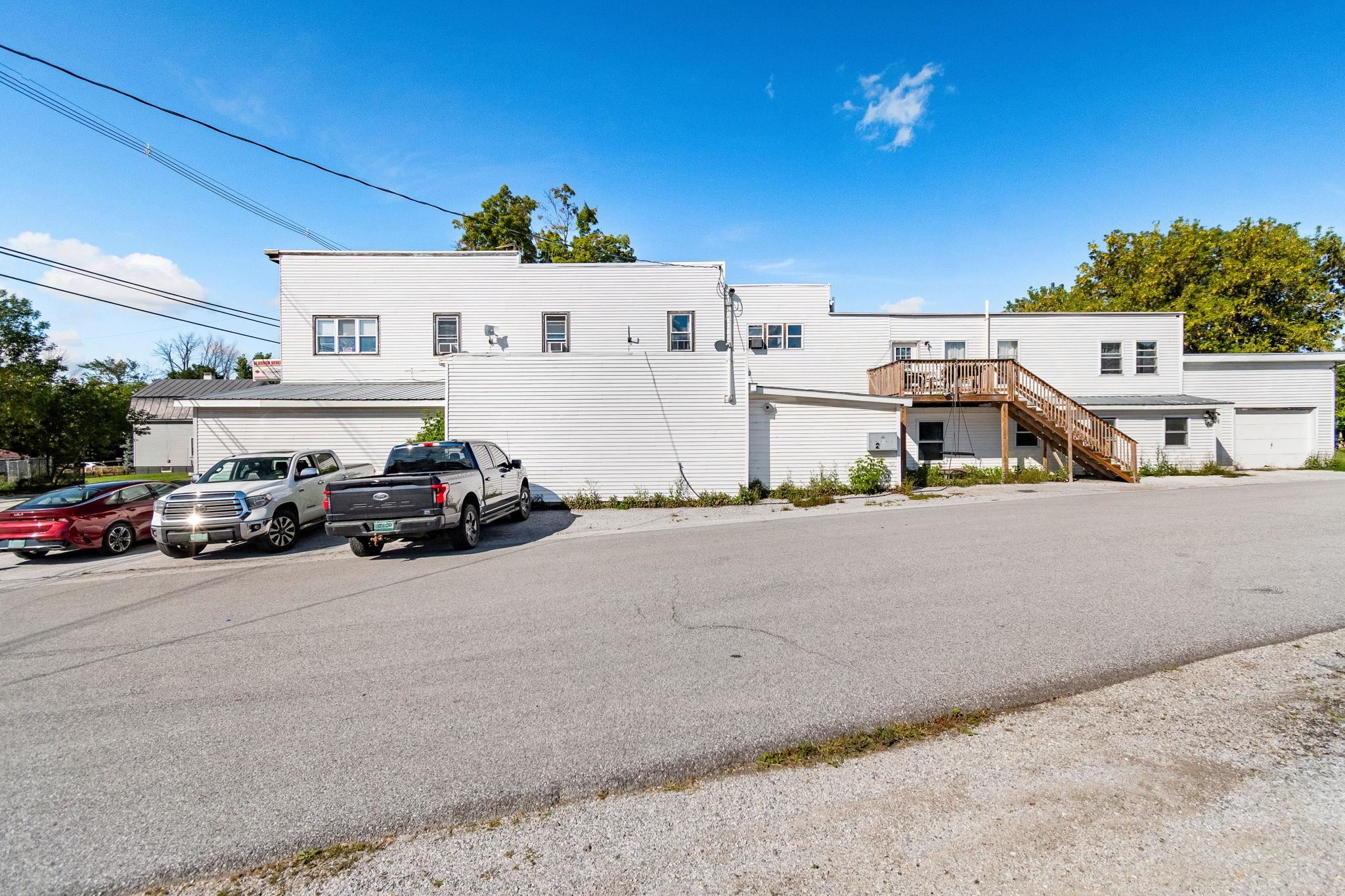 main property photo 46