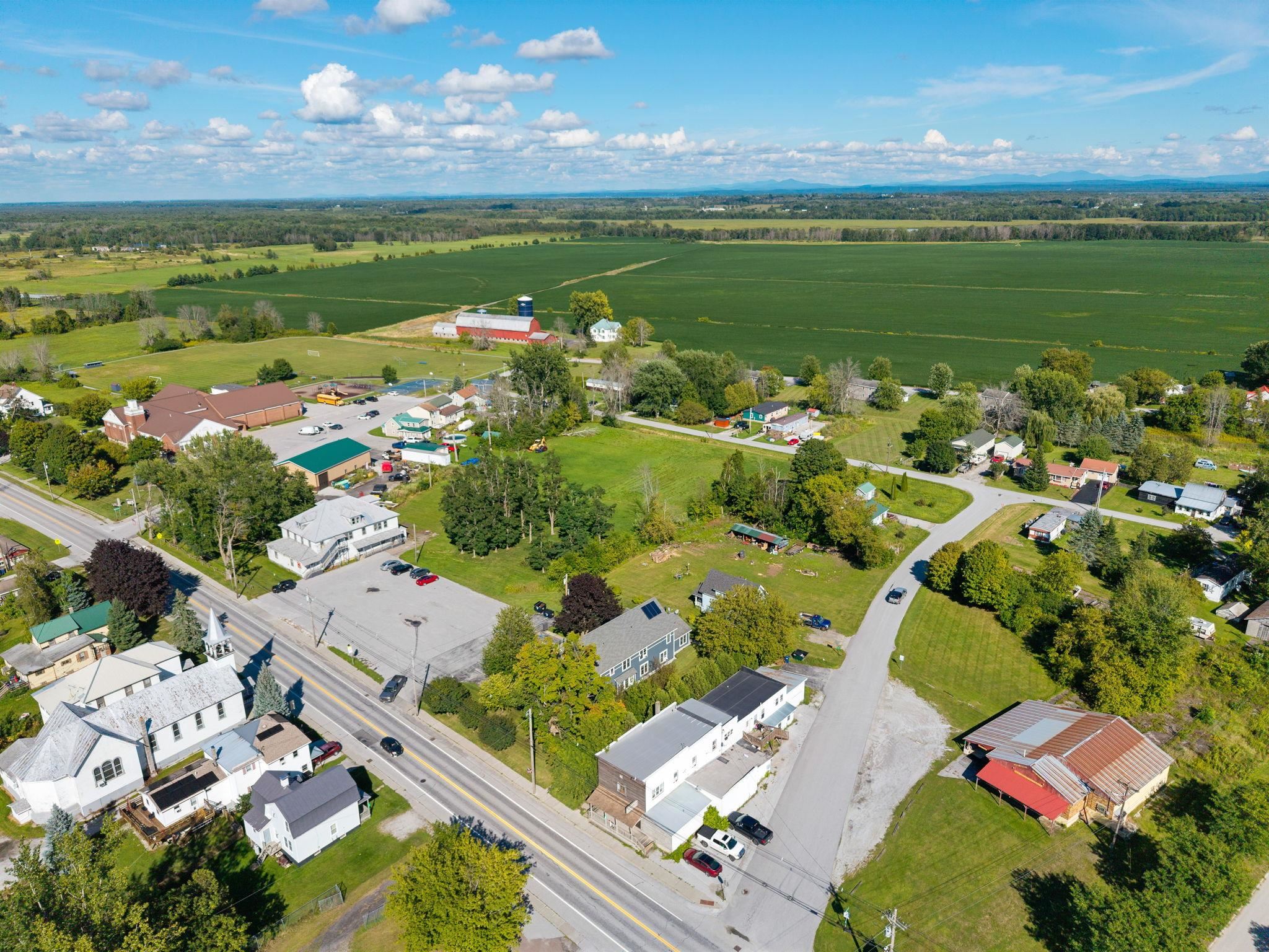 main property photo 50