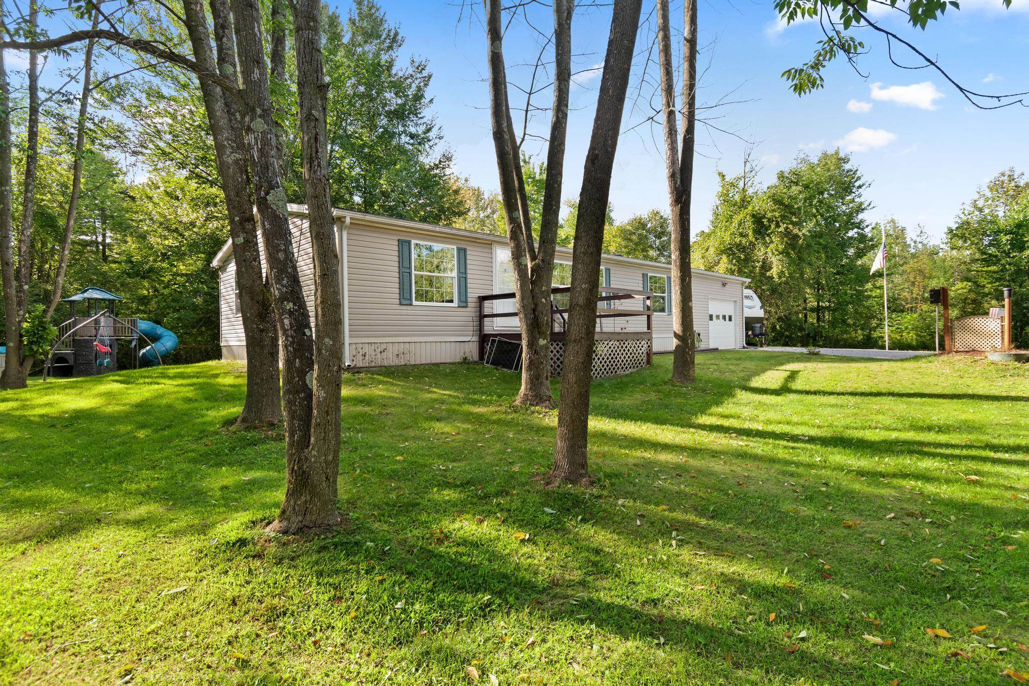 main property photo 17