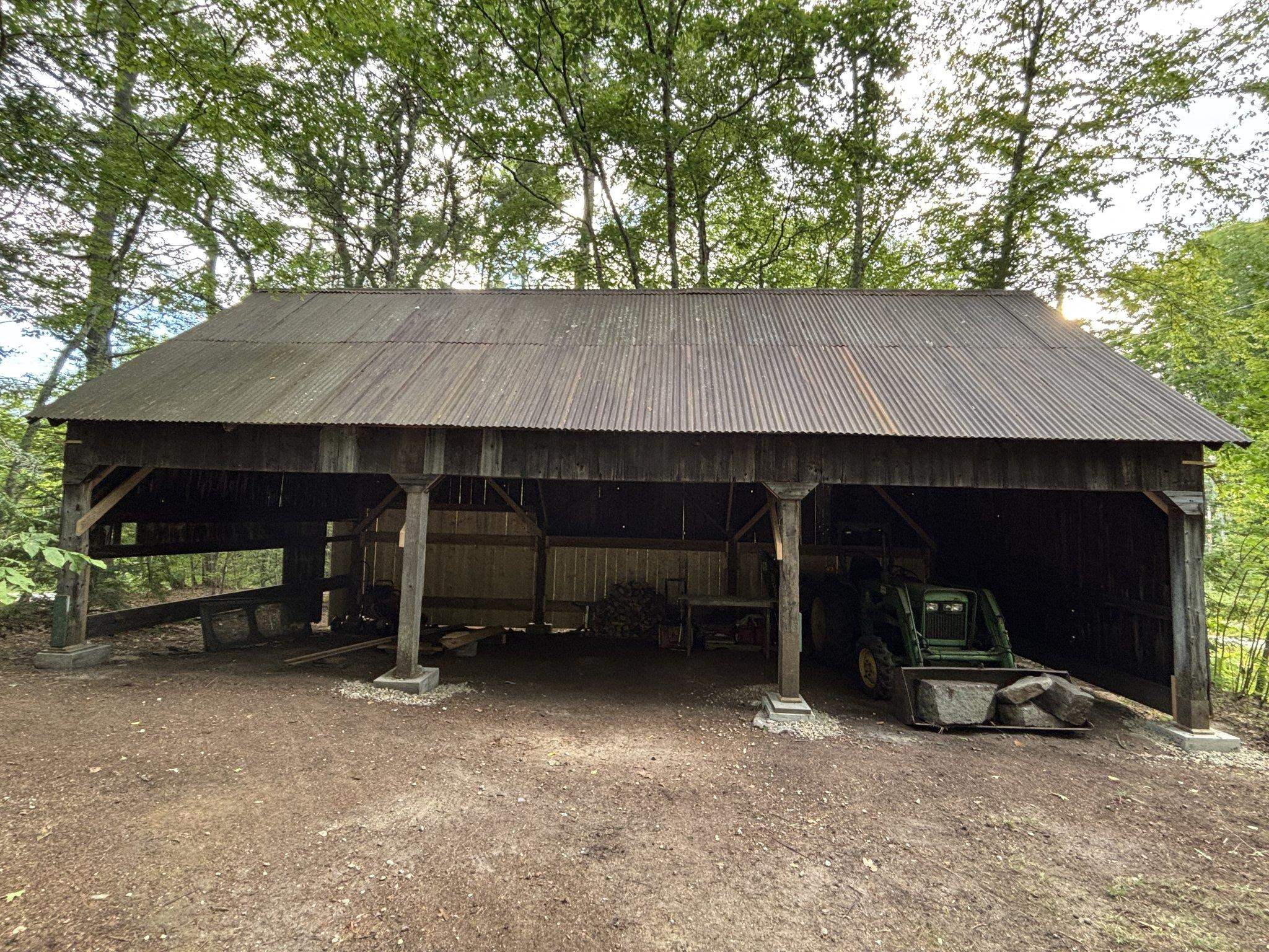 main property photo 13