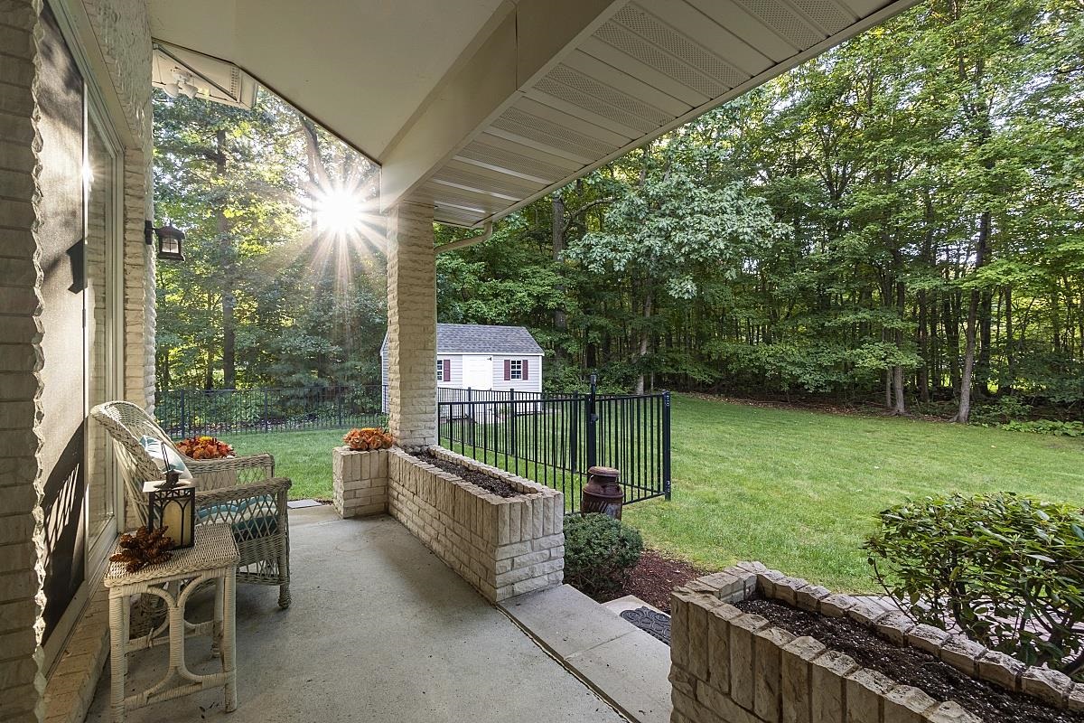main property photo 15