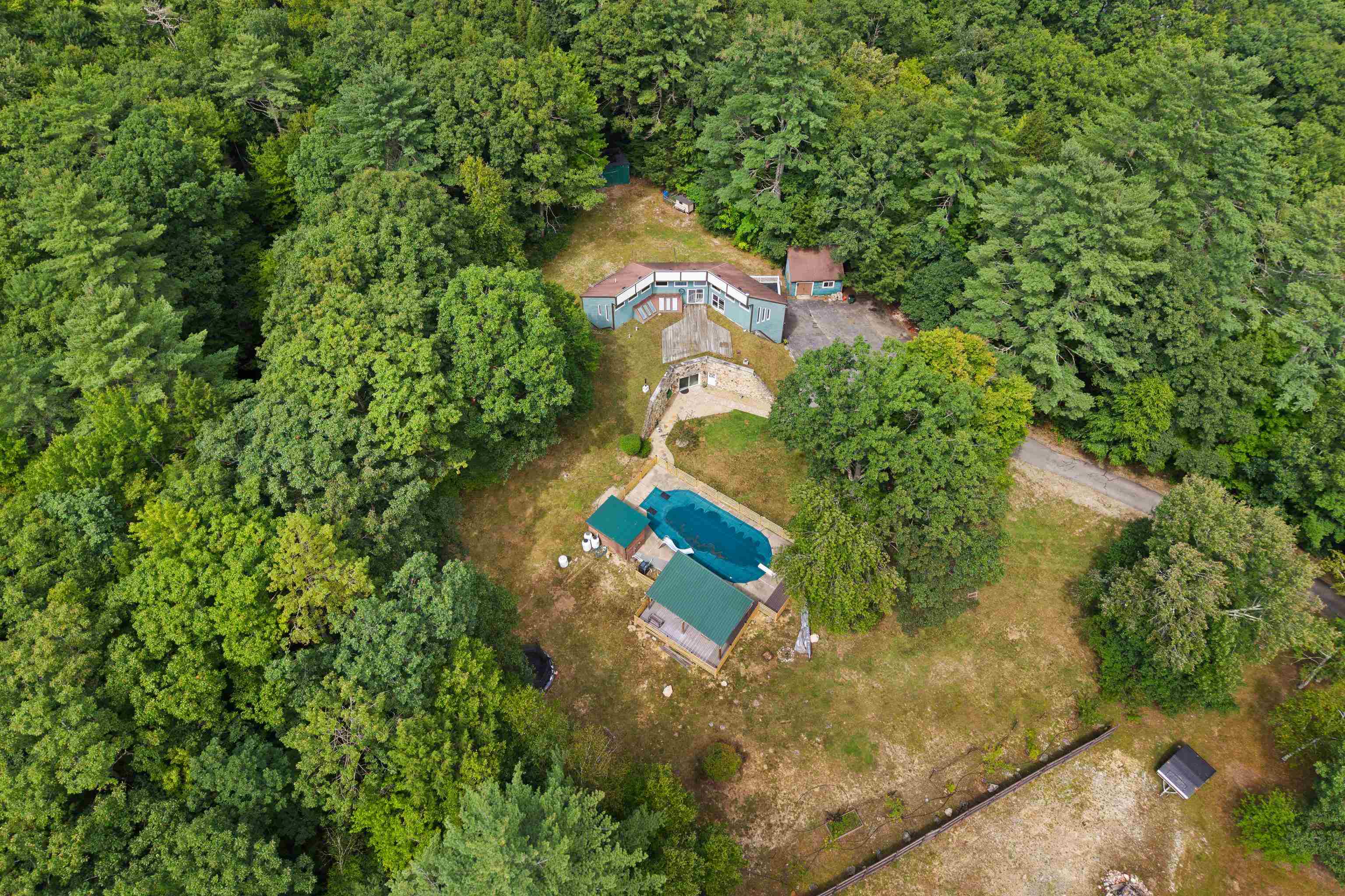 main property photo 7