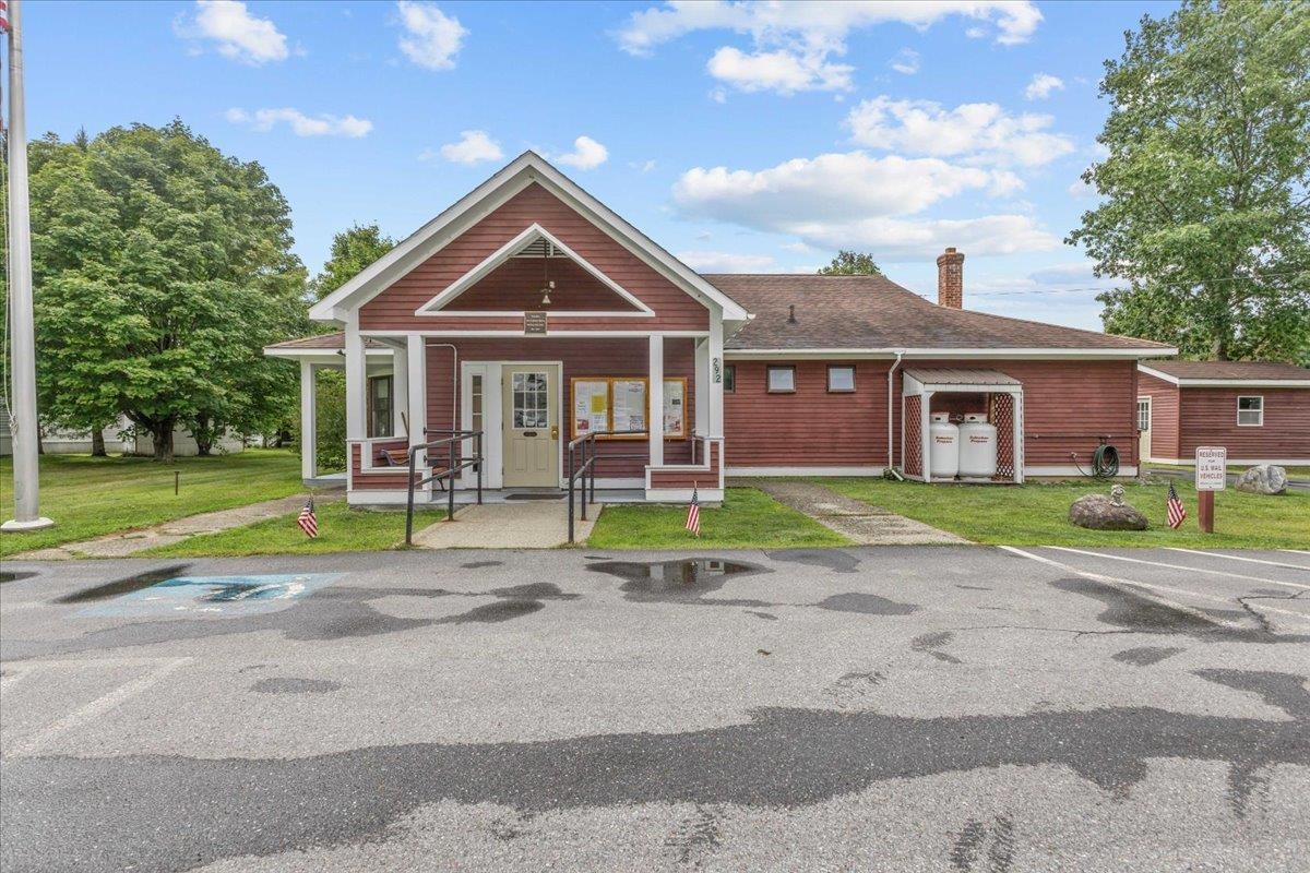 main property photo 23