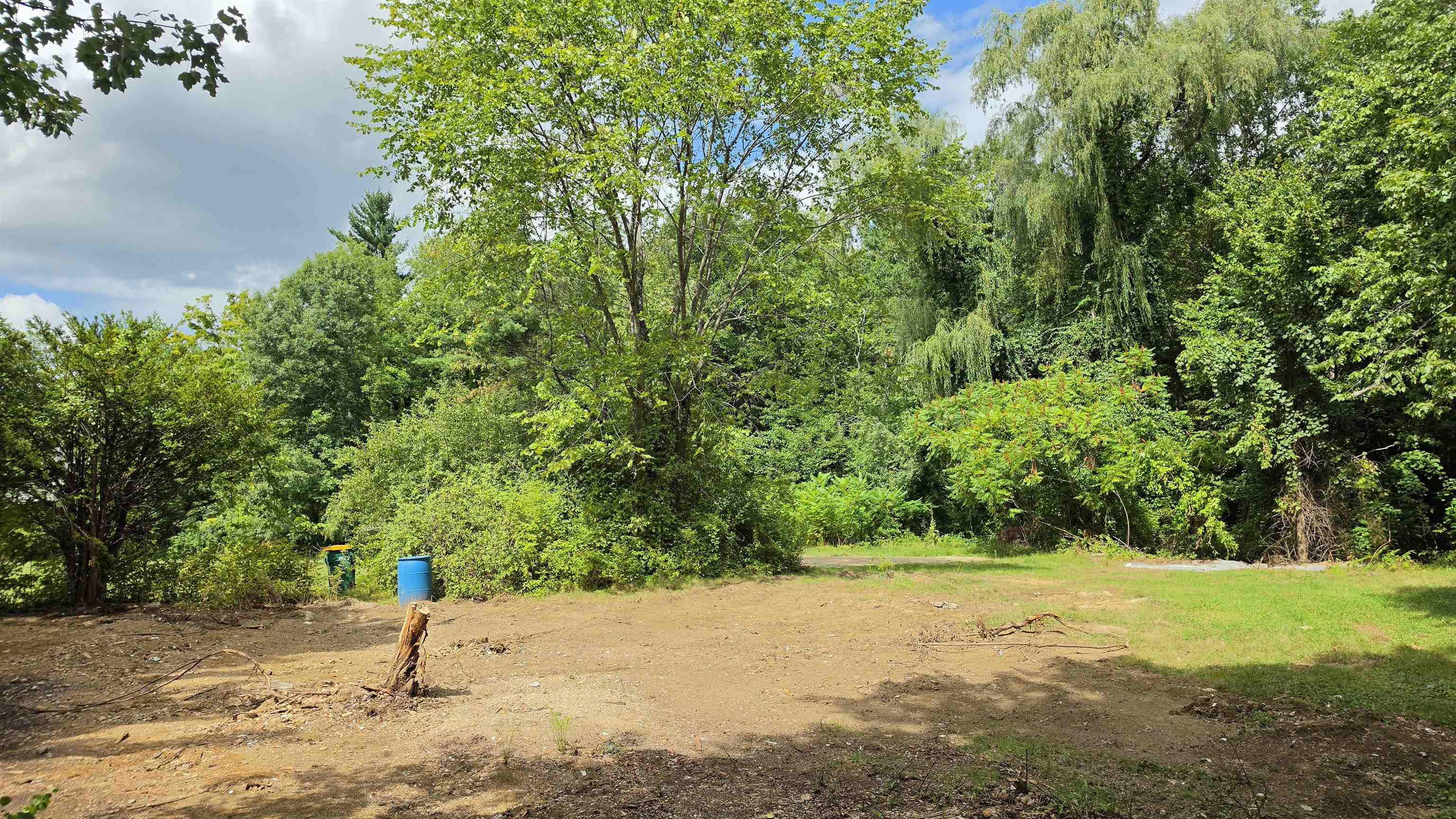 main property photo 20