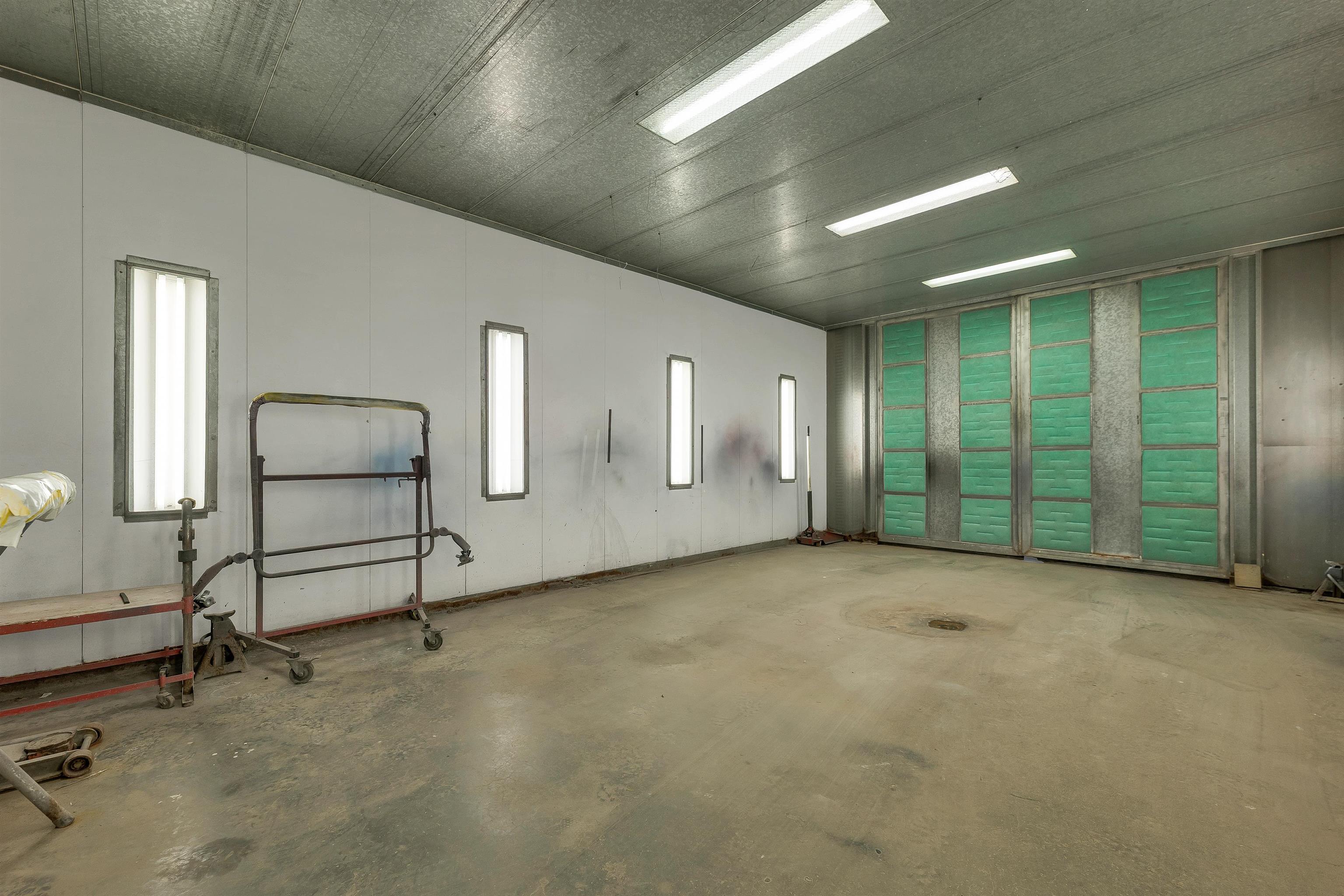 main property photo 24