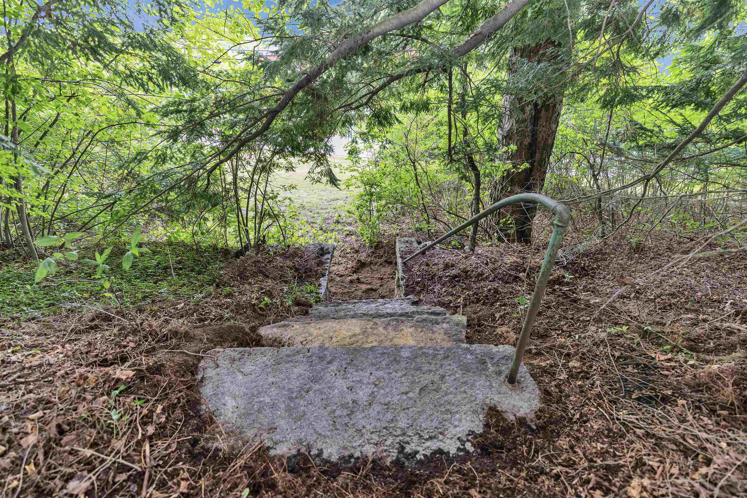 main property photo 10