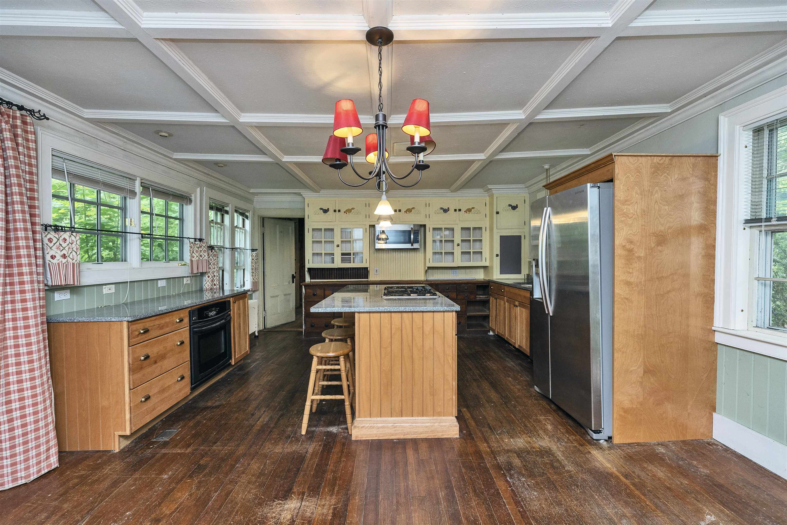 main property photo 16