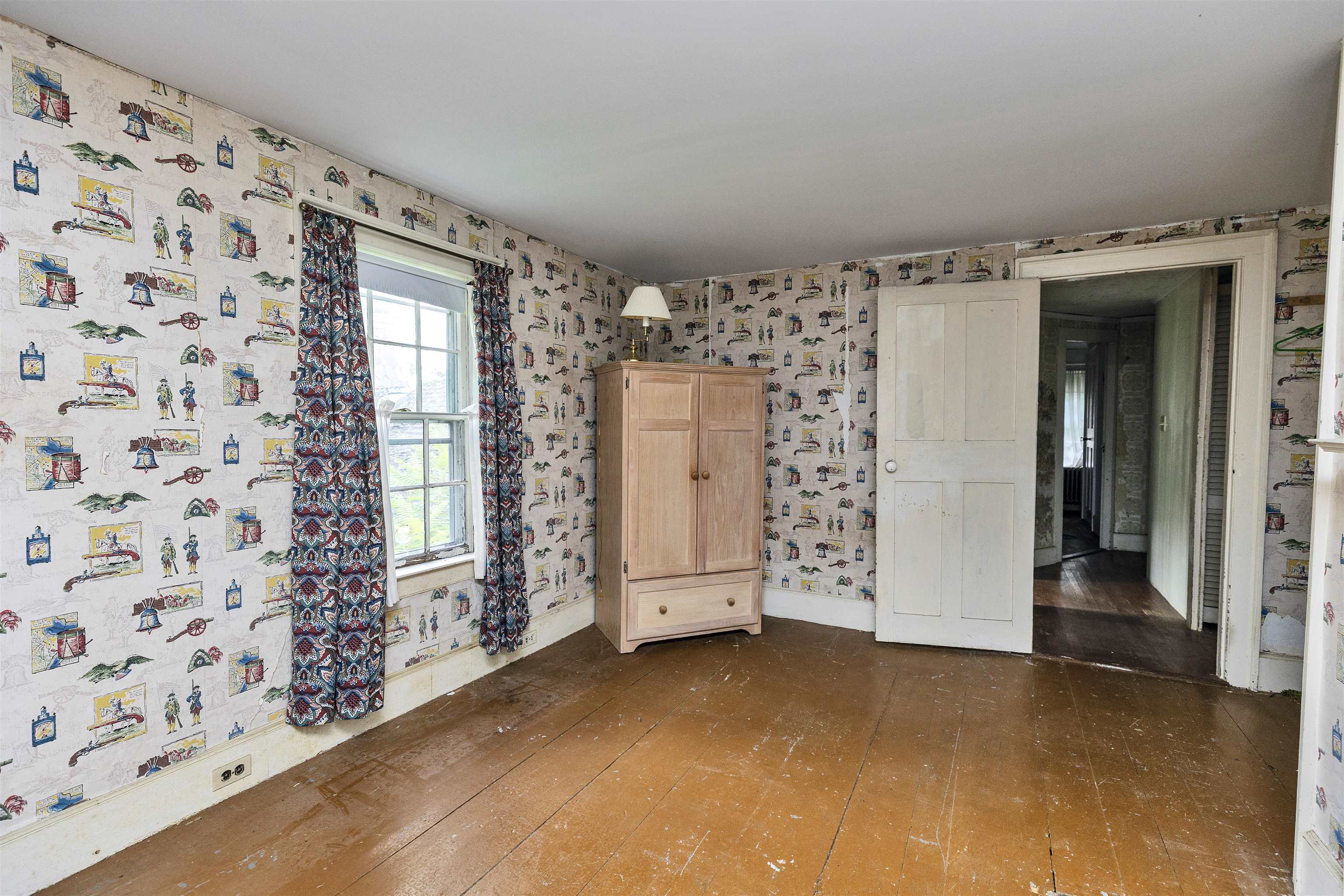 main property photo 36