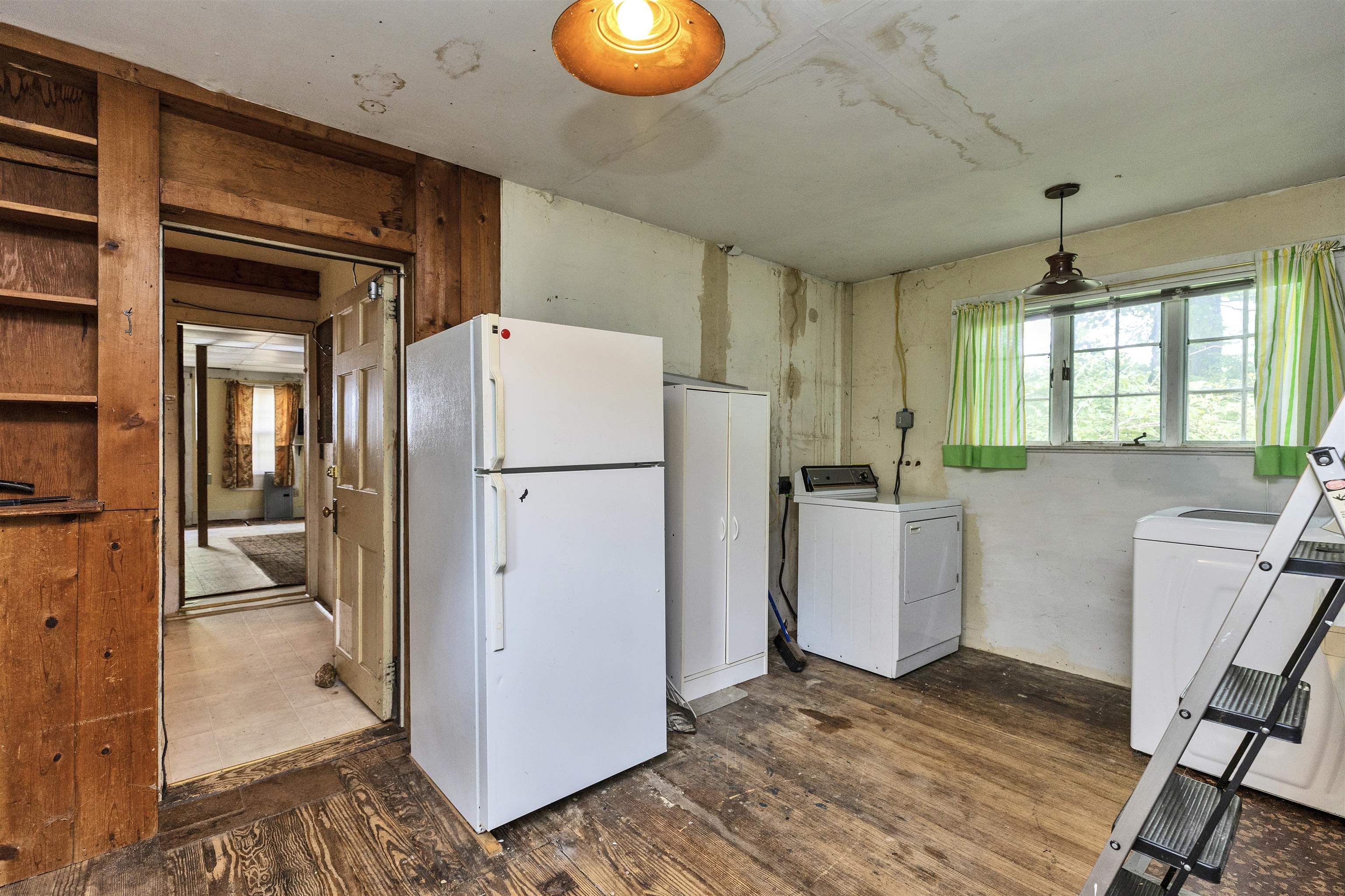 main property photo 44
