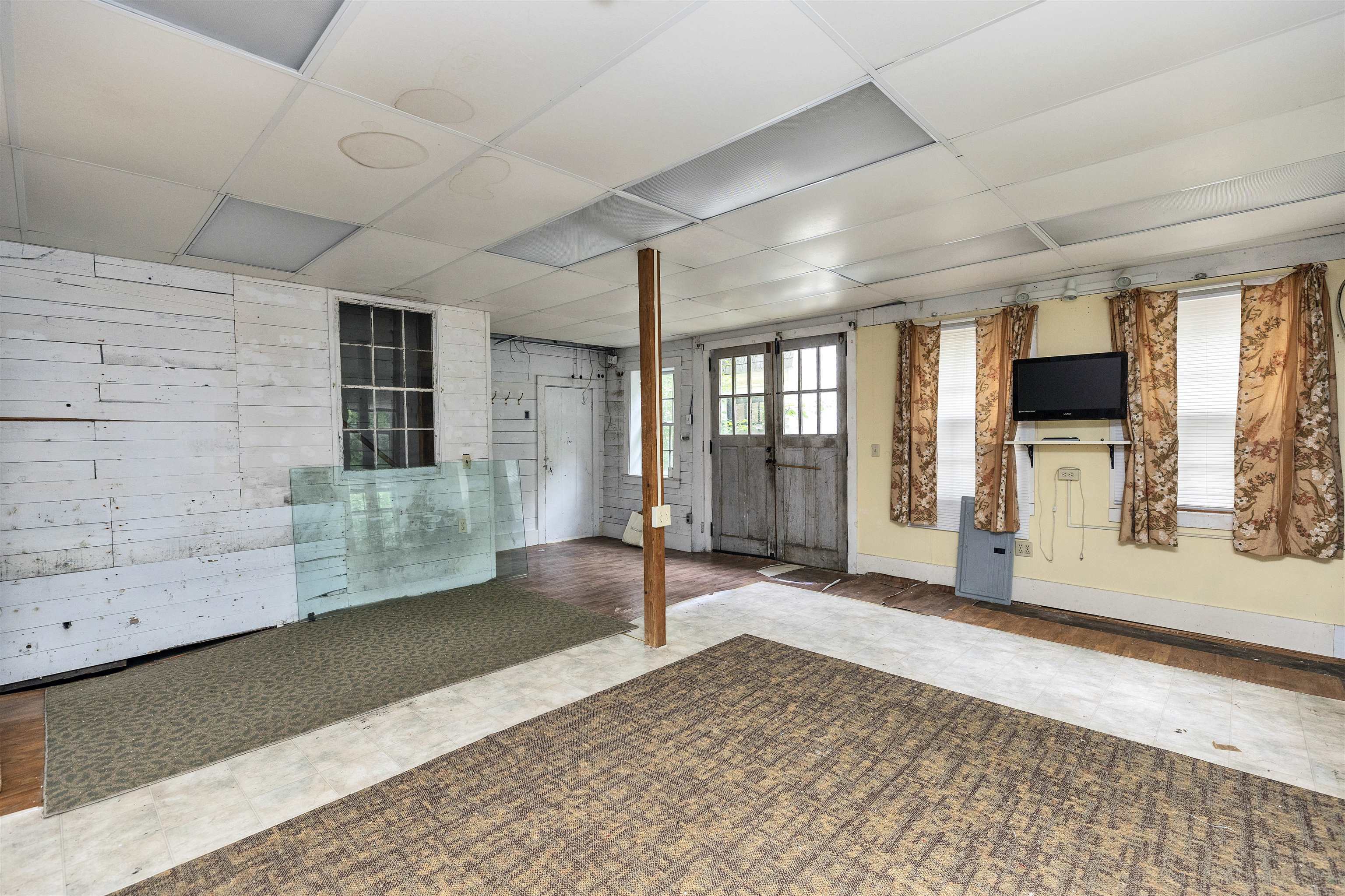 main property photo 49