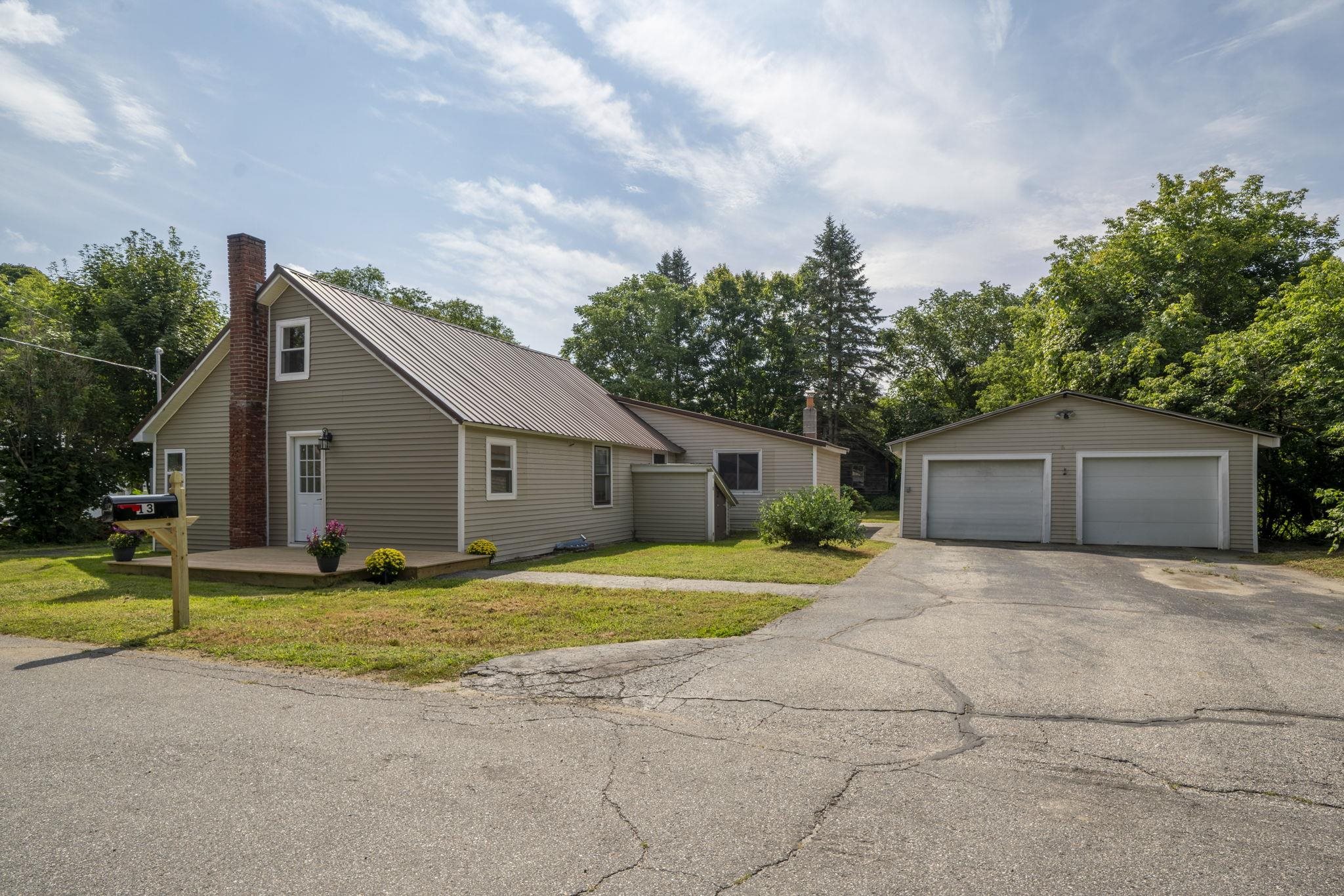 main property photo 47