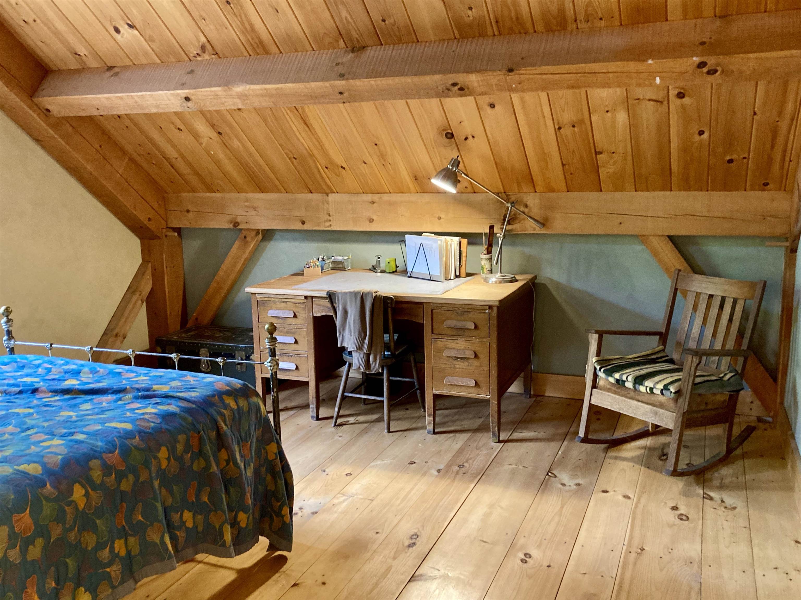 main property photo 30