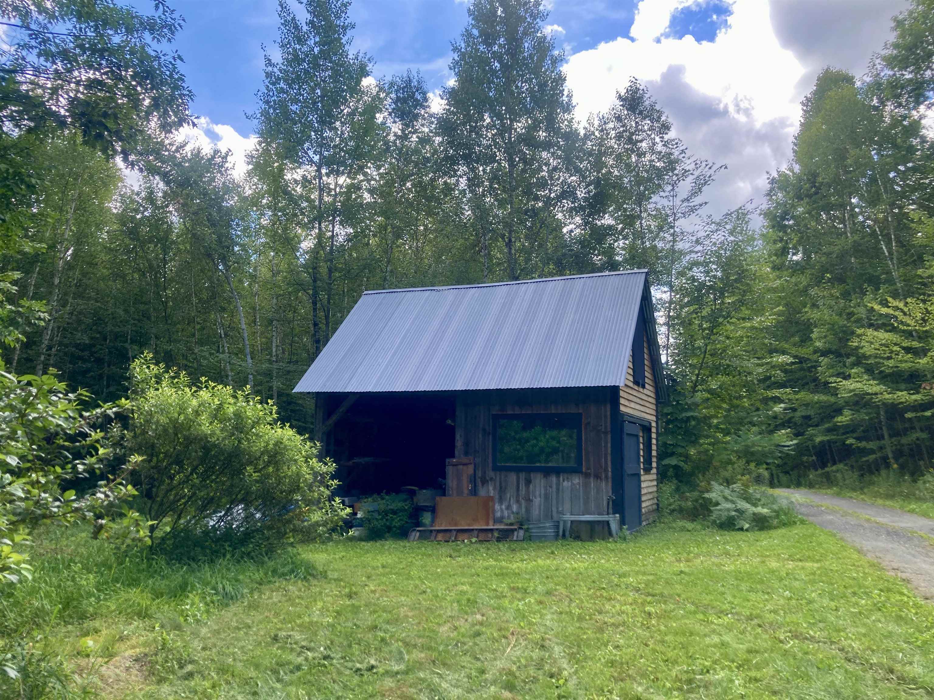main property photo 49