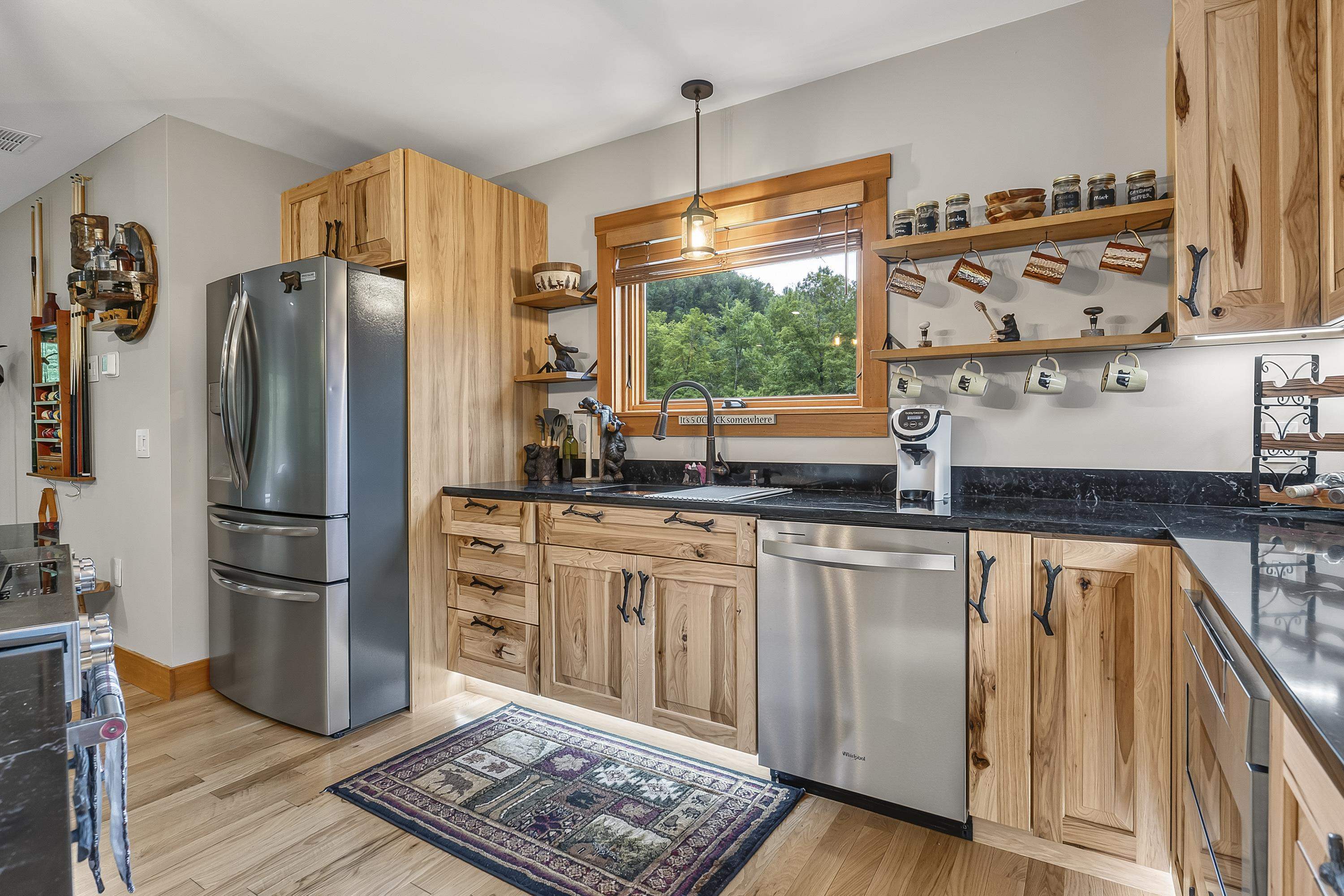 main property photo 15