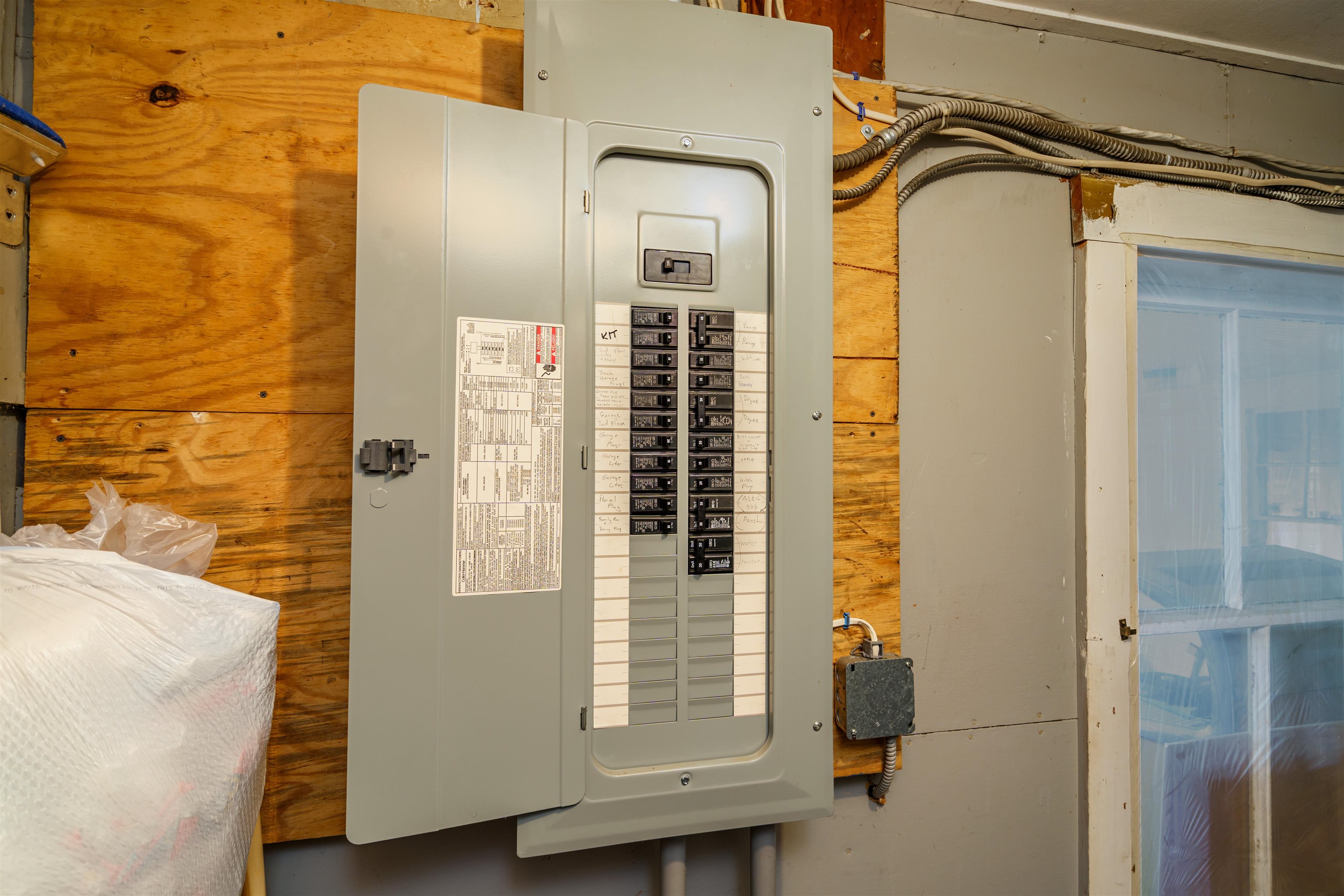 main property photo 25