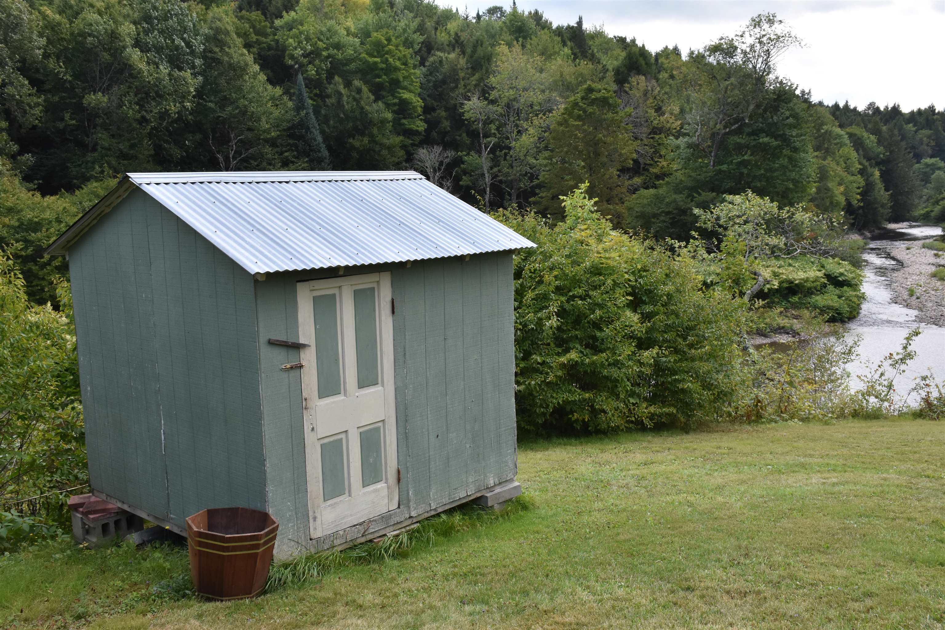 main property photo 36