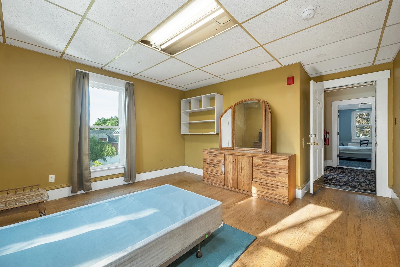 main property photo 33
