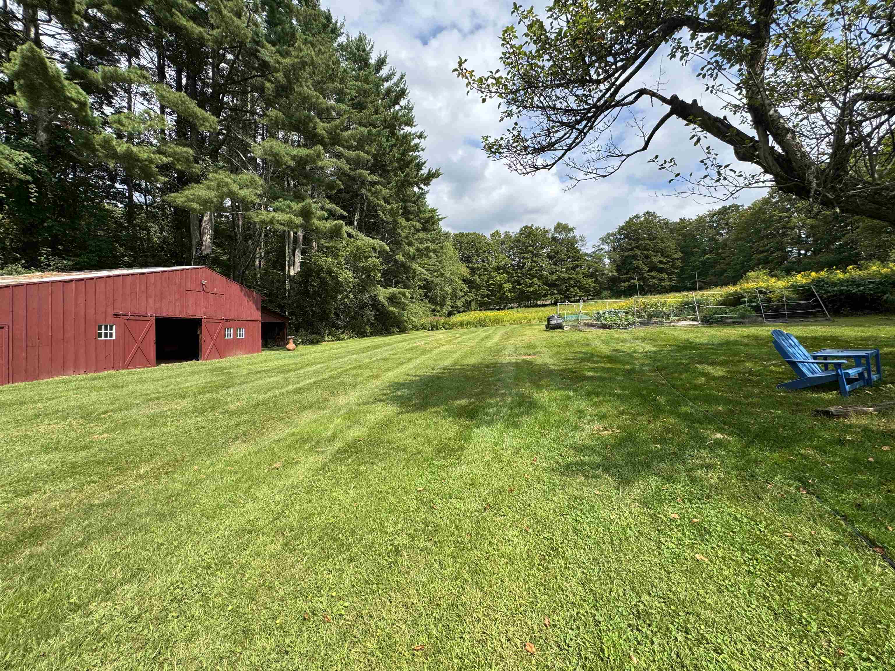 main property photo 12