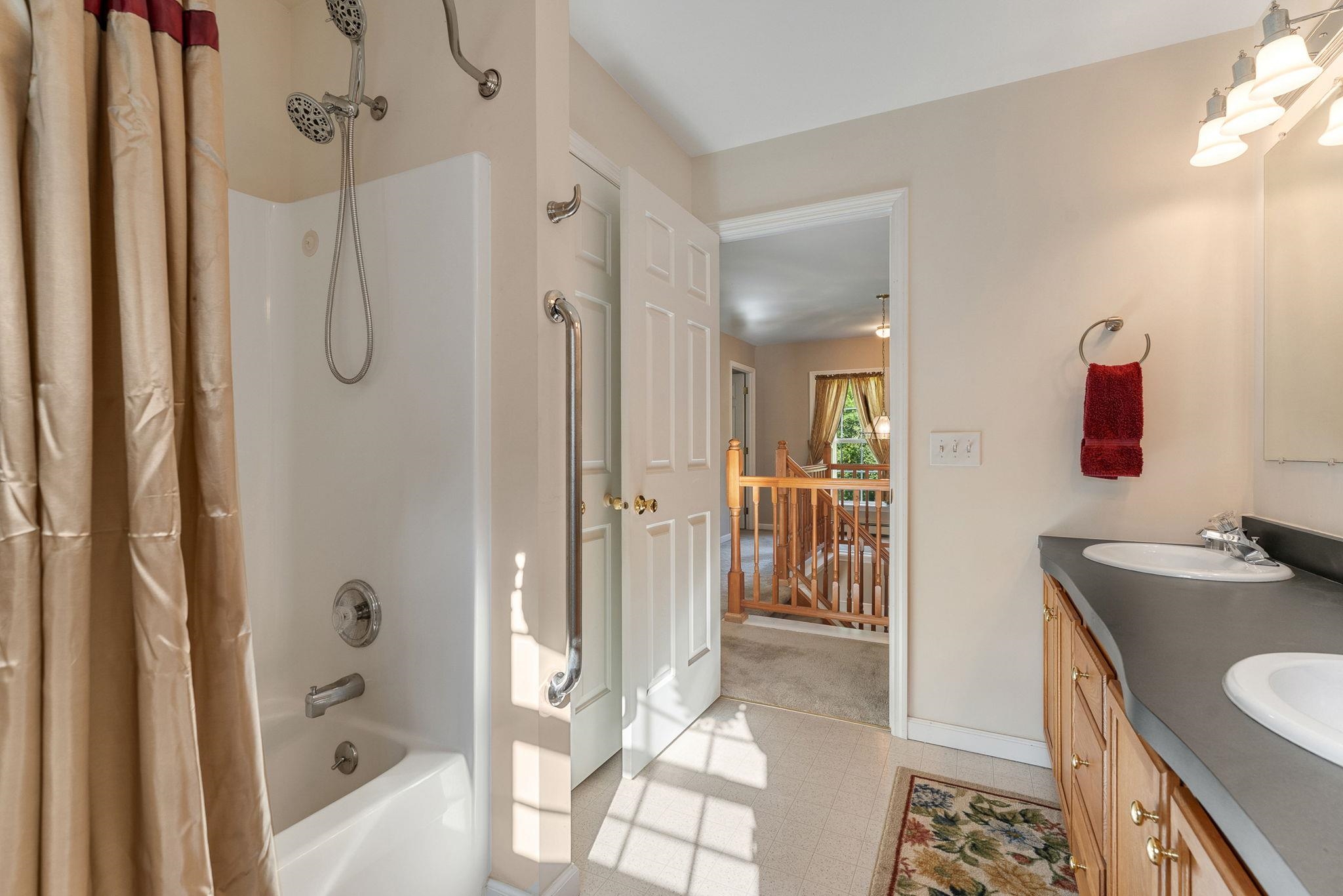 main property photo 34
