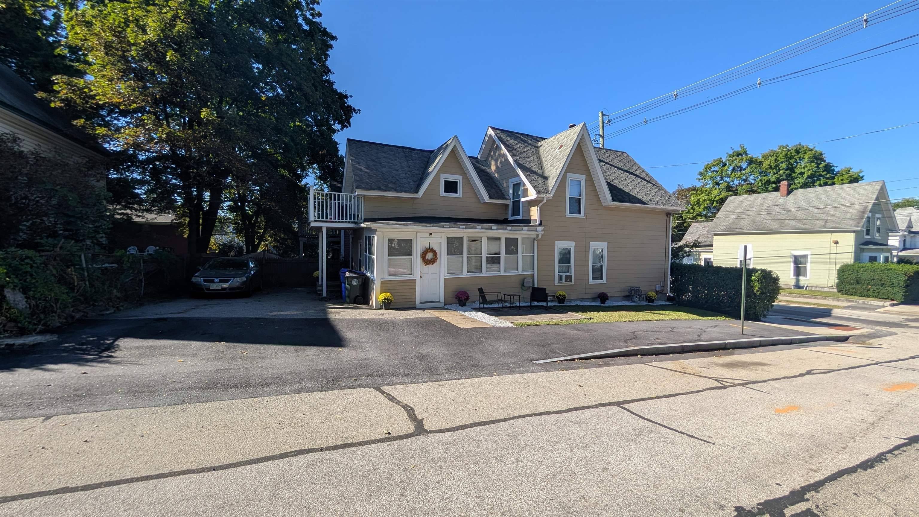 main property photo 29