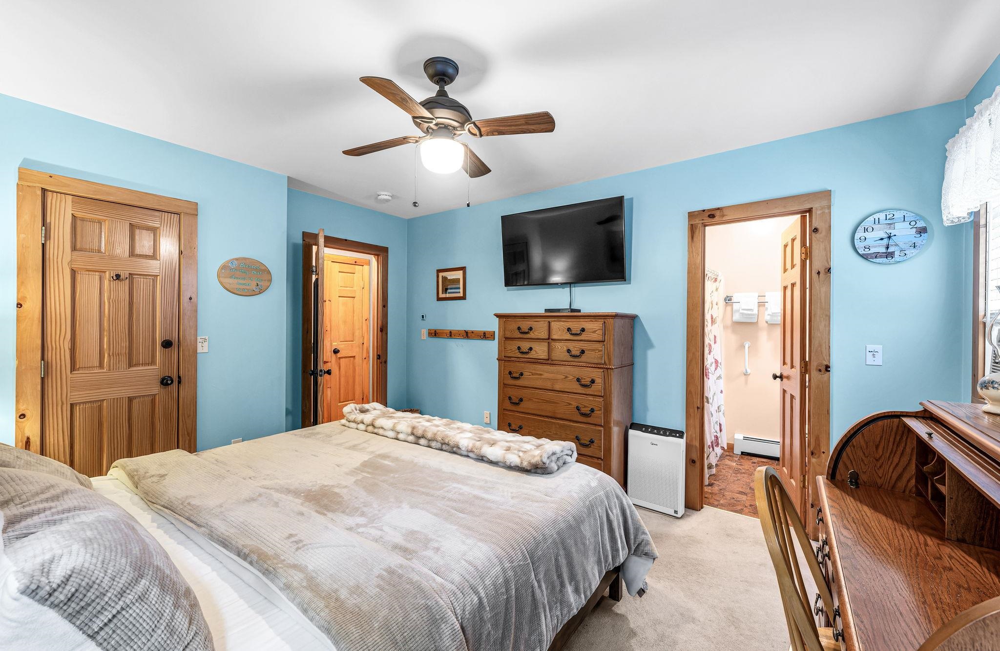 main property photo 23