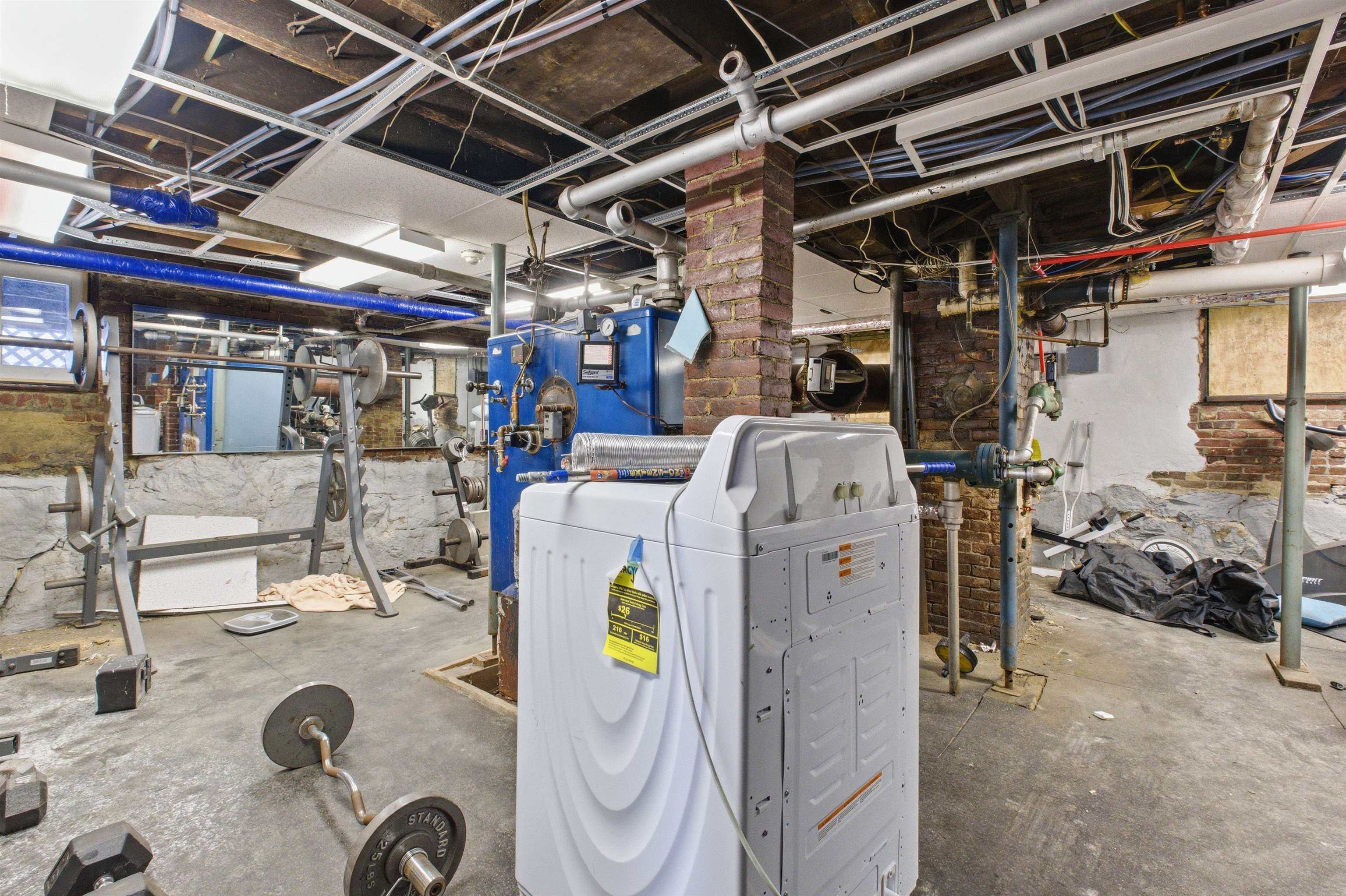 main property photo 27
