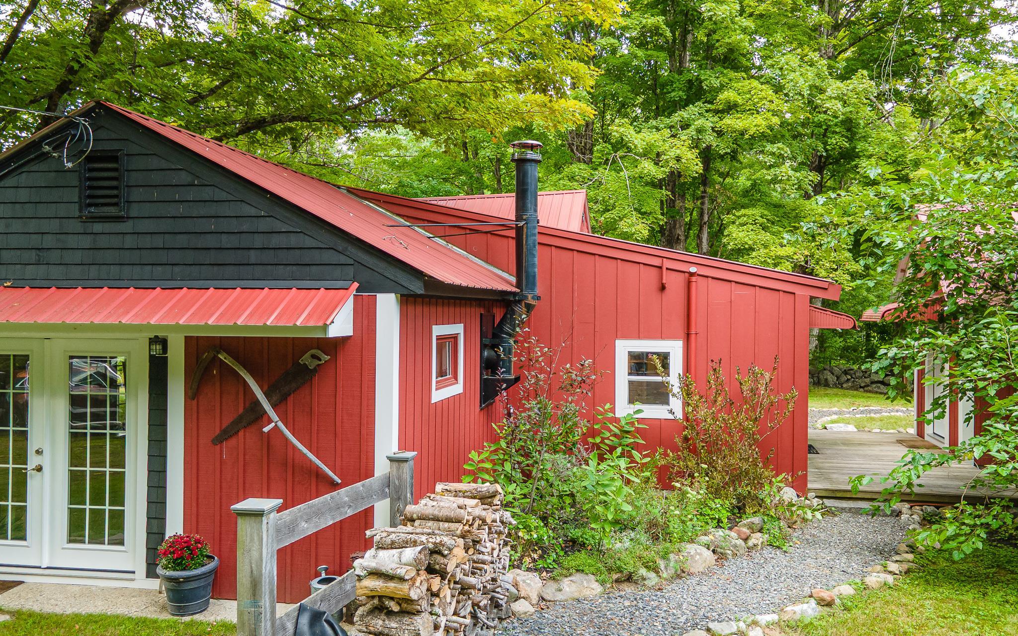 main property photo 23