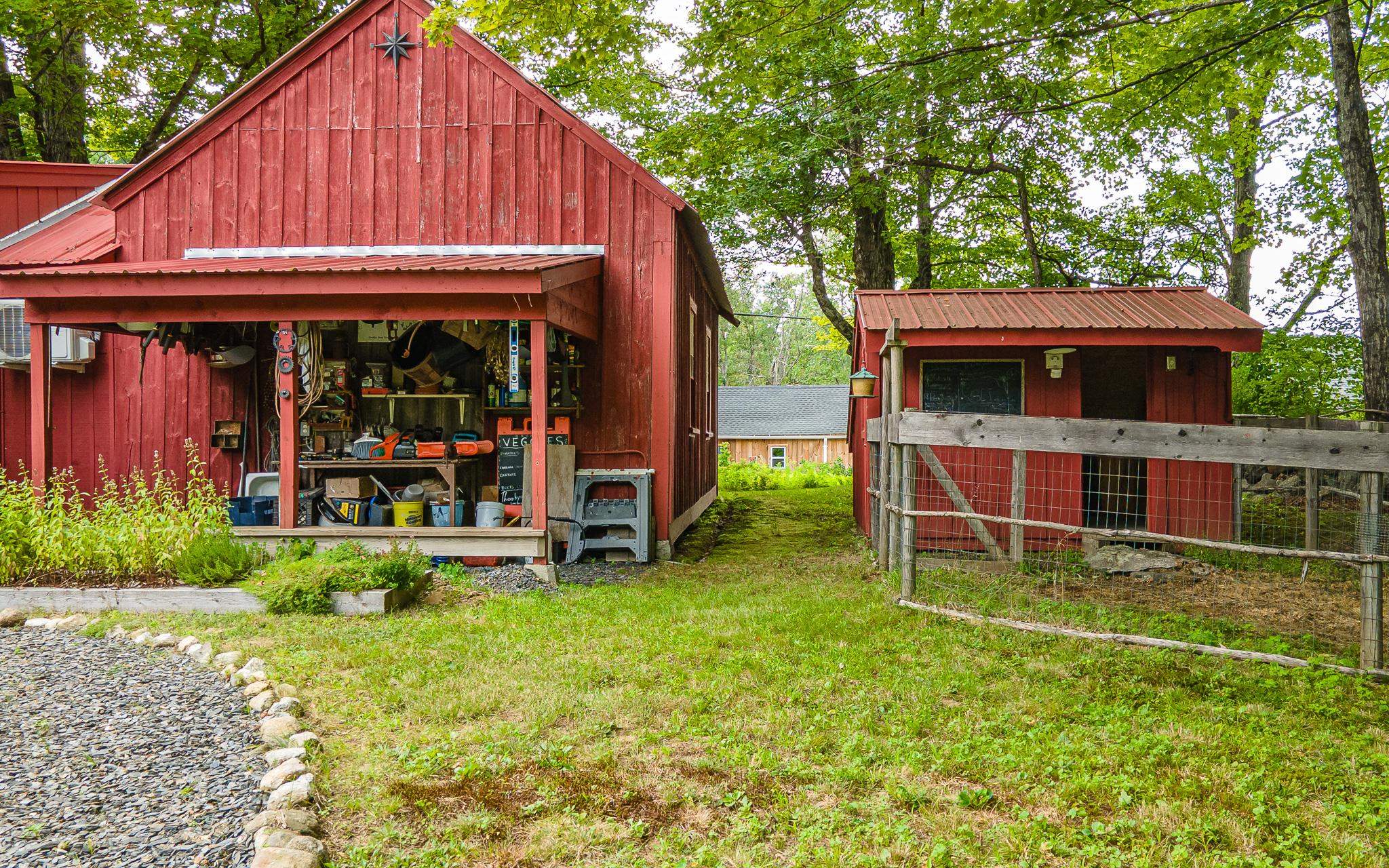 main property photo 30