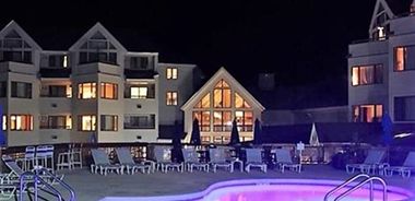 image of property with 1 Bed | 2 Bath | 700 Sqft