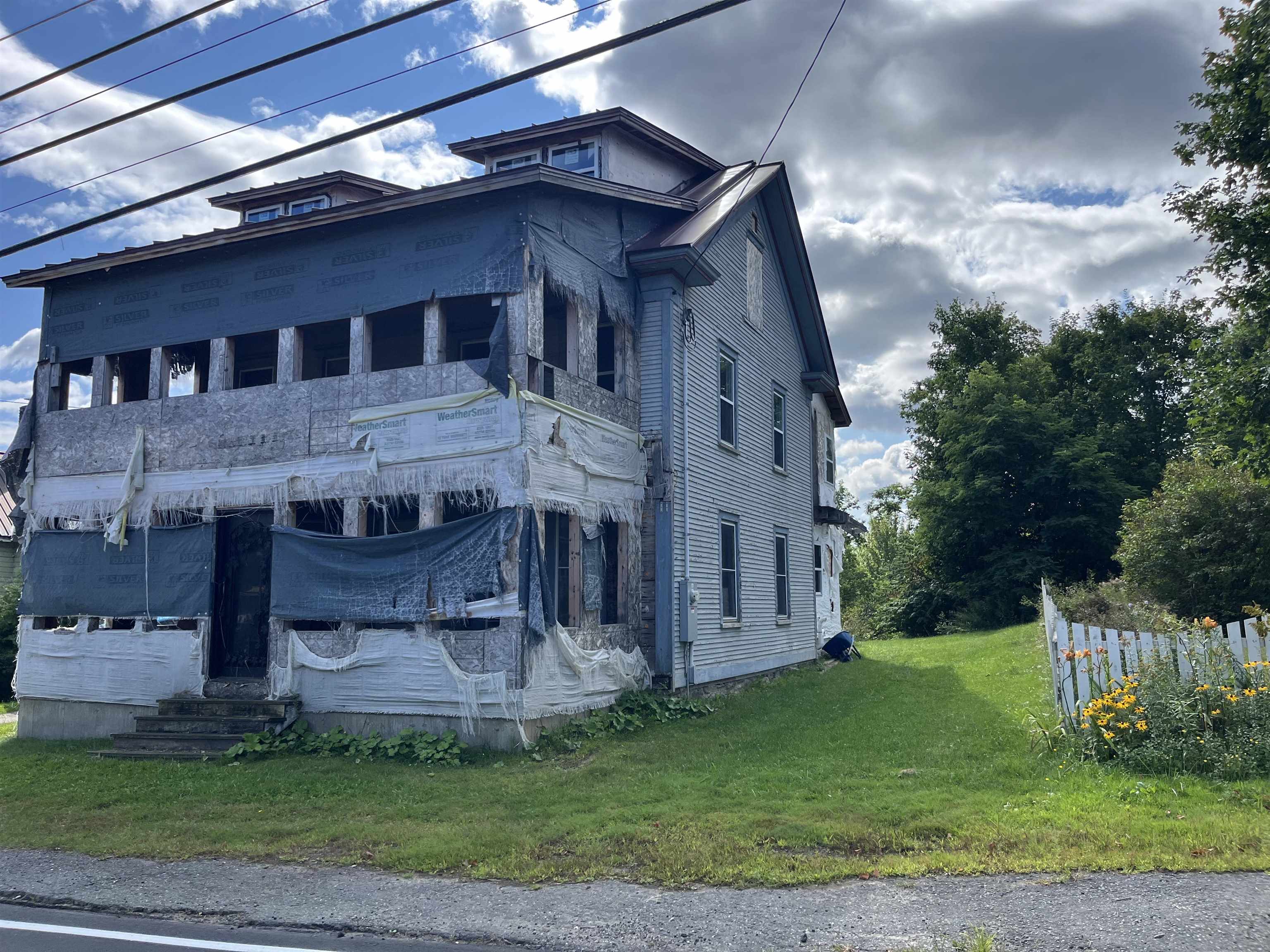 main property photo 4