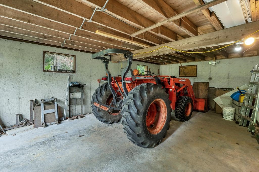 main property photo 54