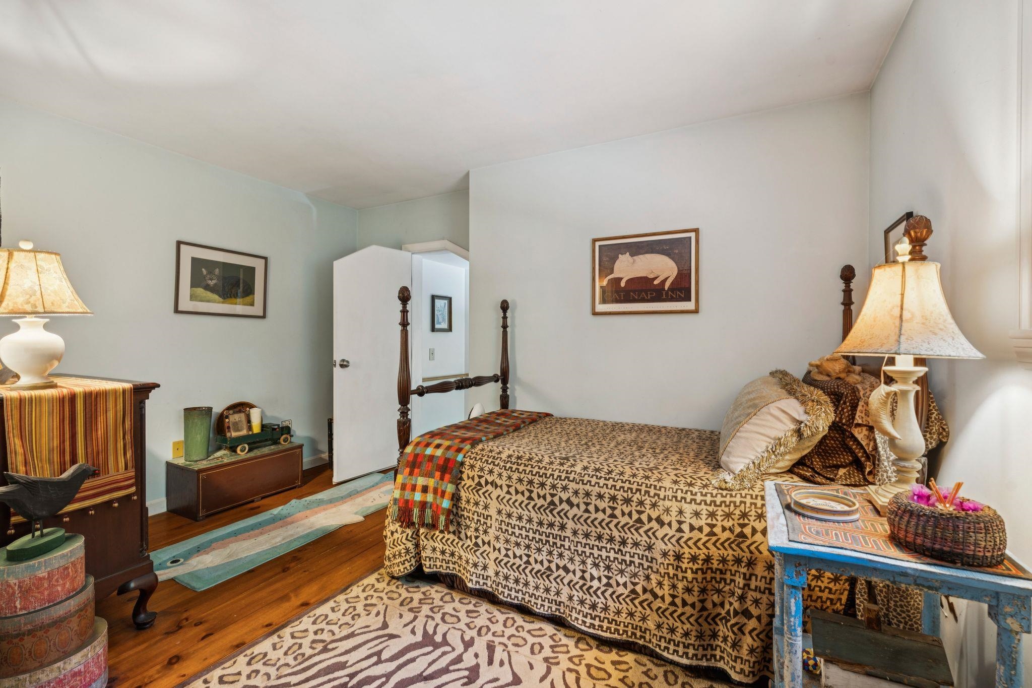 main property photo 30