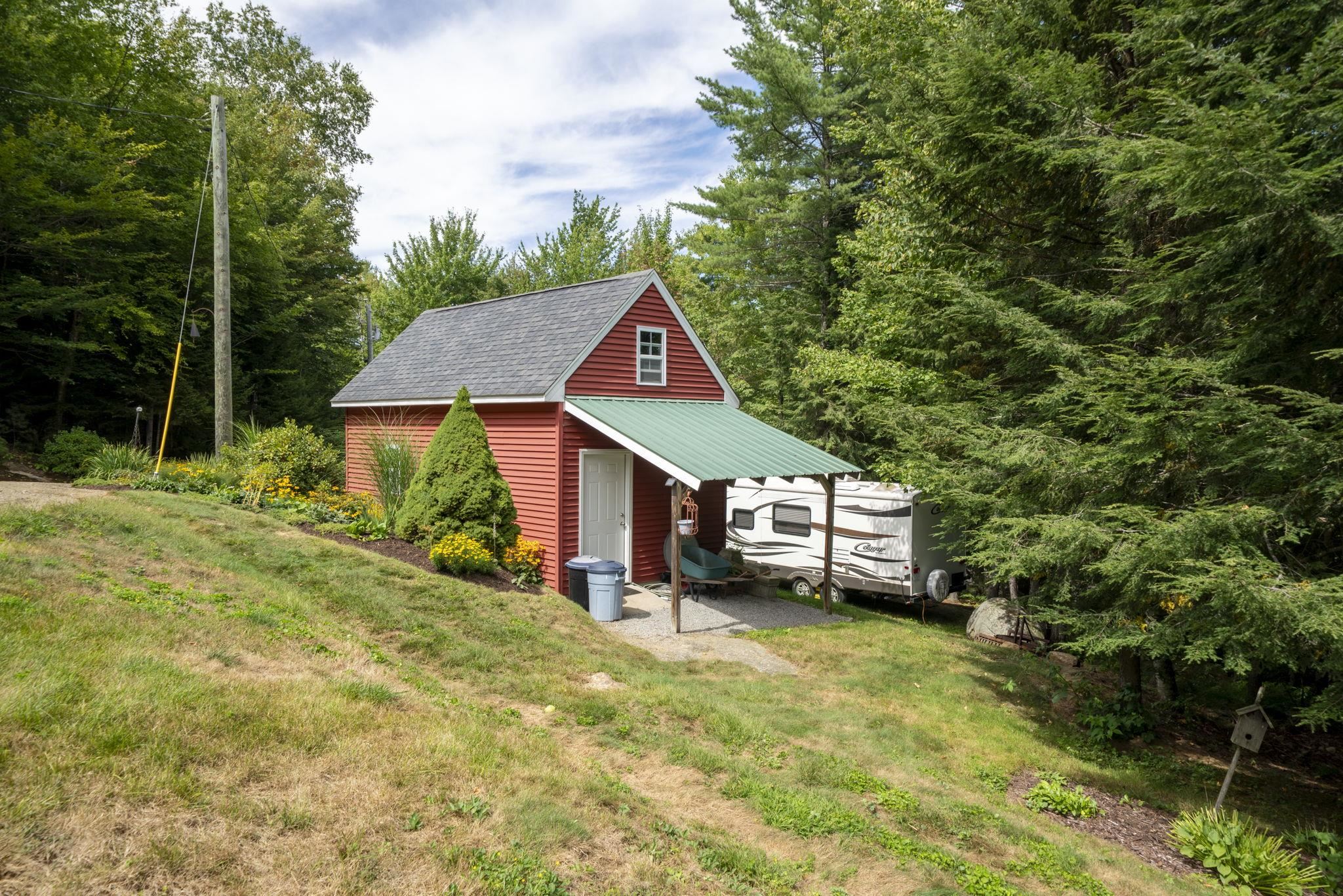 main property photo 37