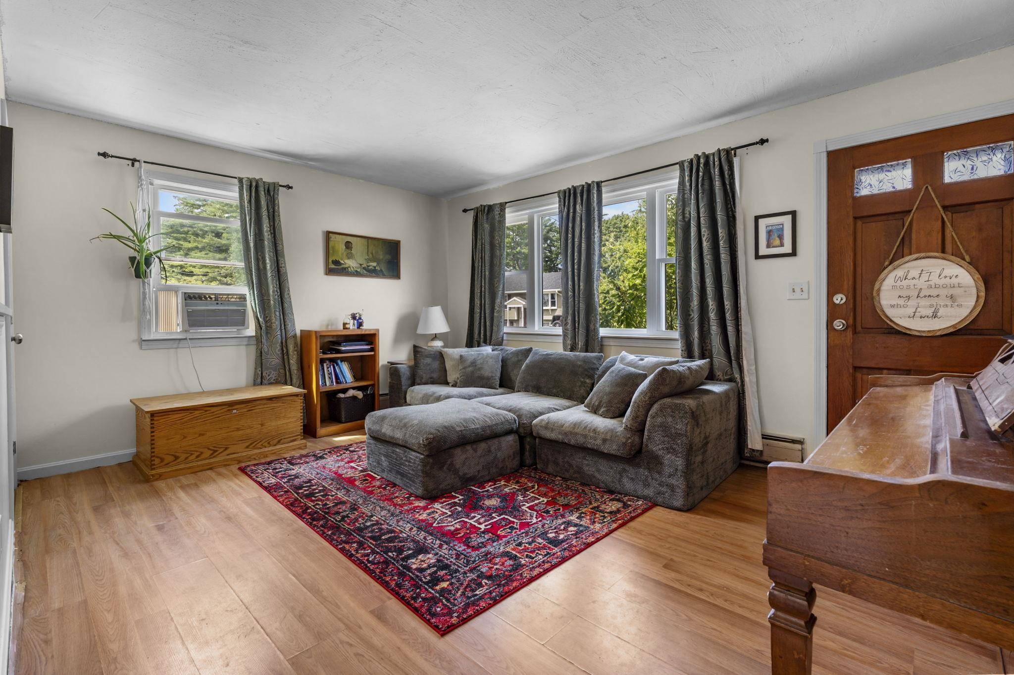 main property photo 3