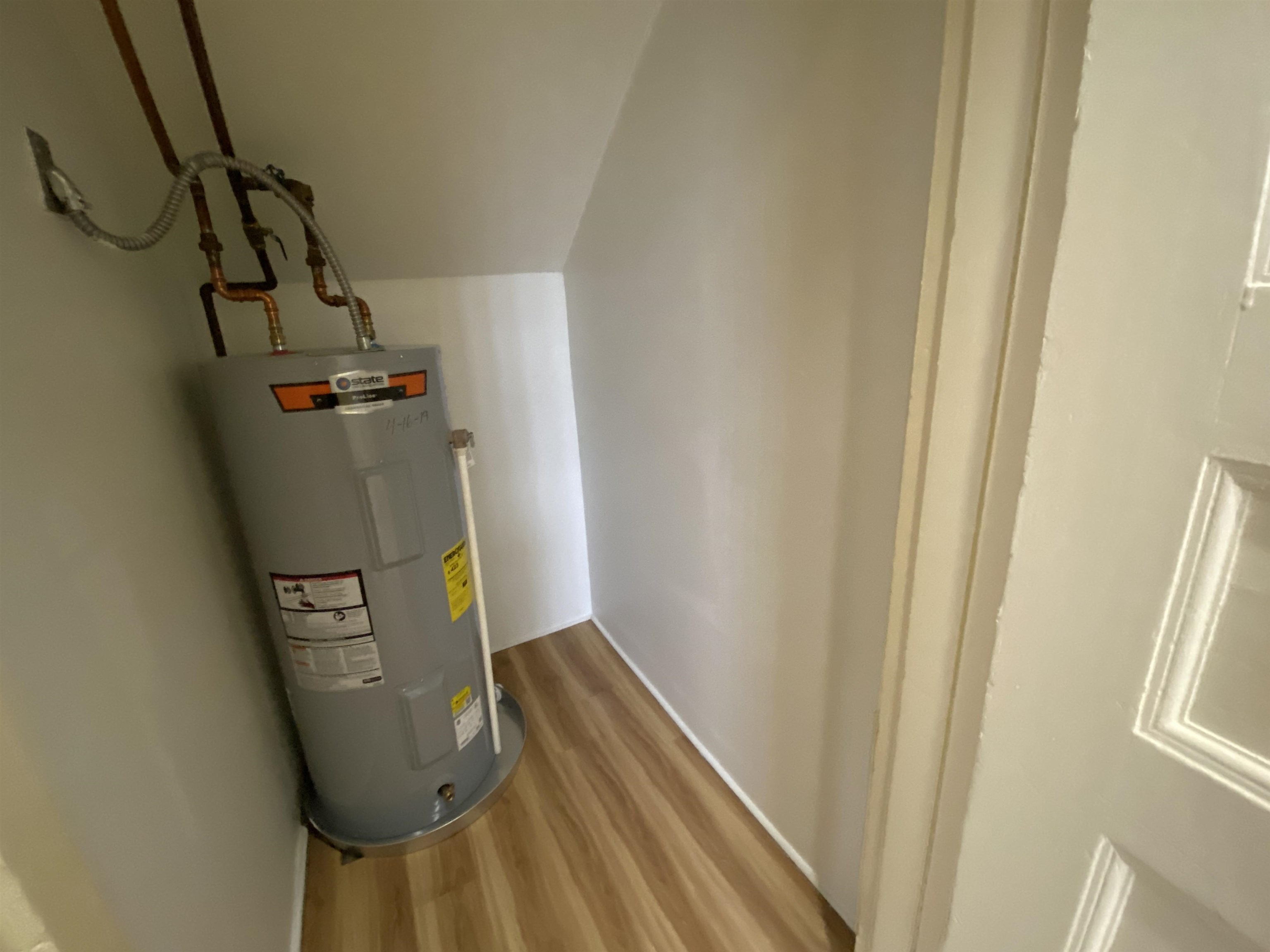 main property photo 25