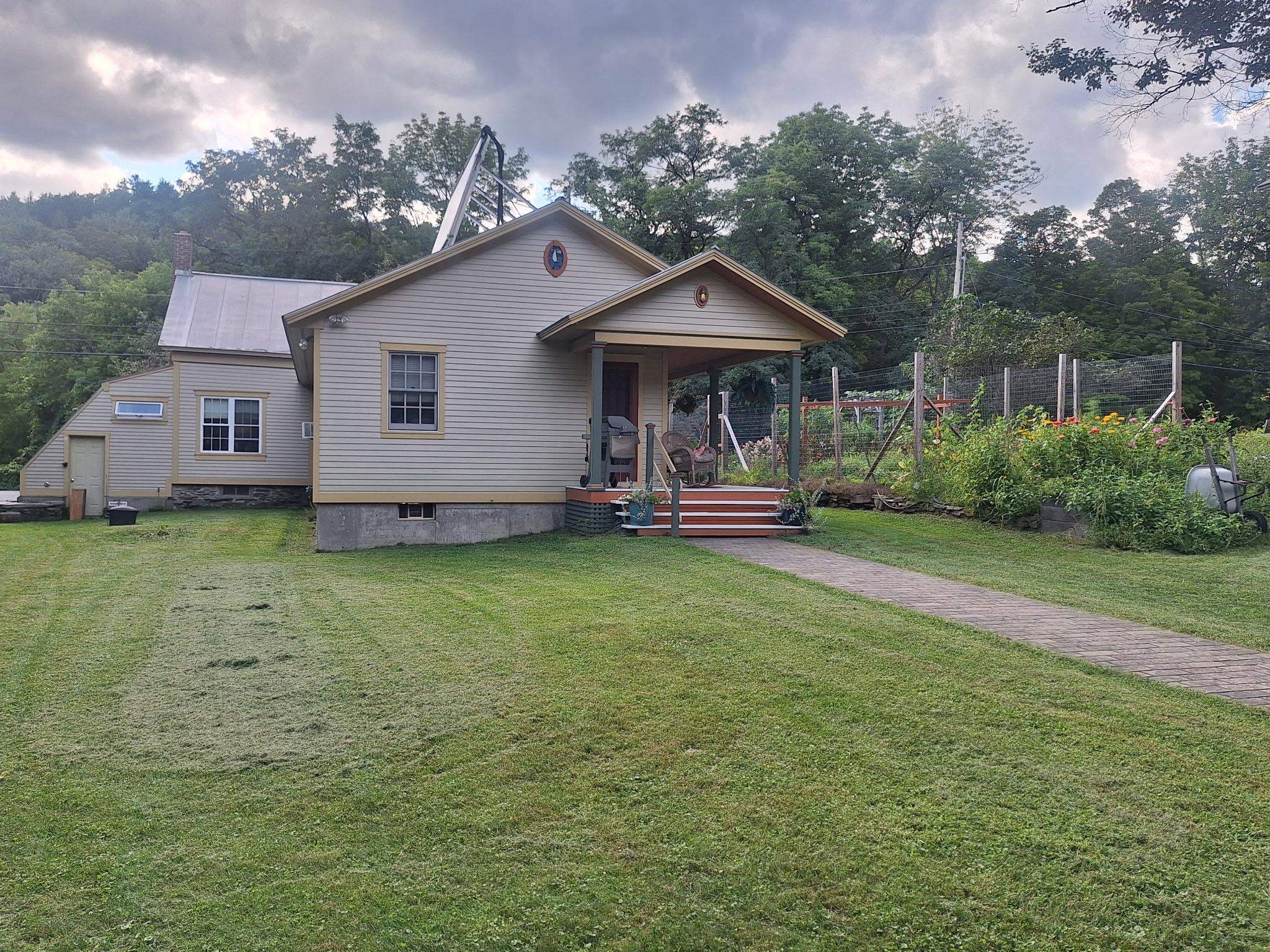 main property photo 16