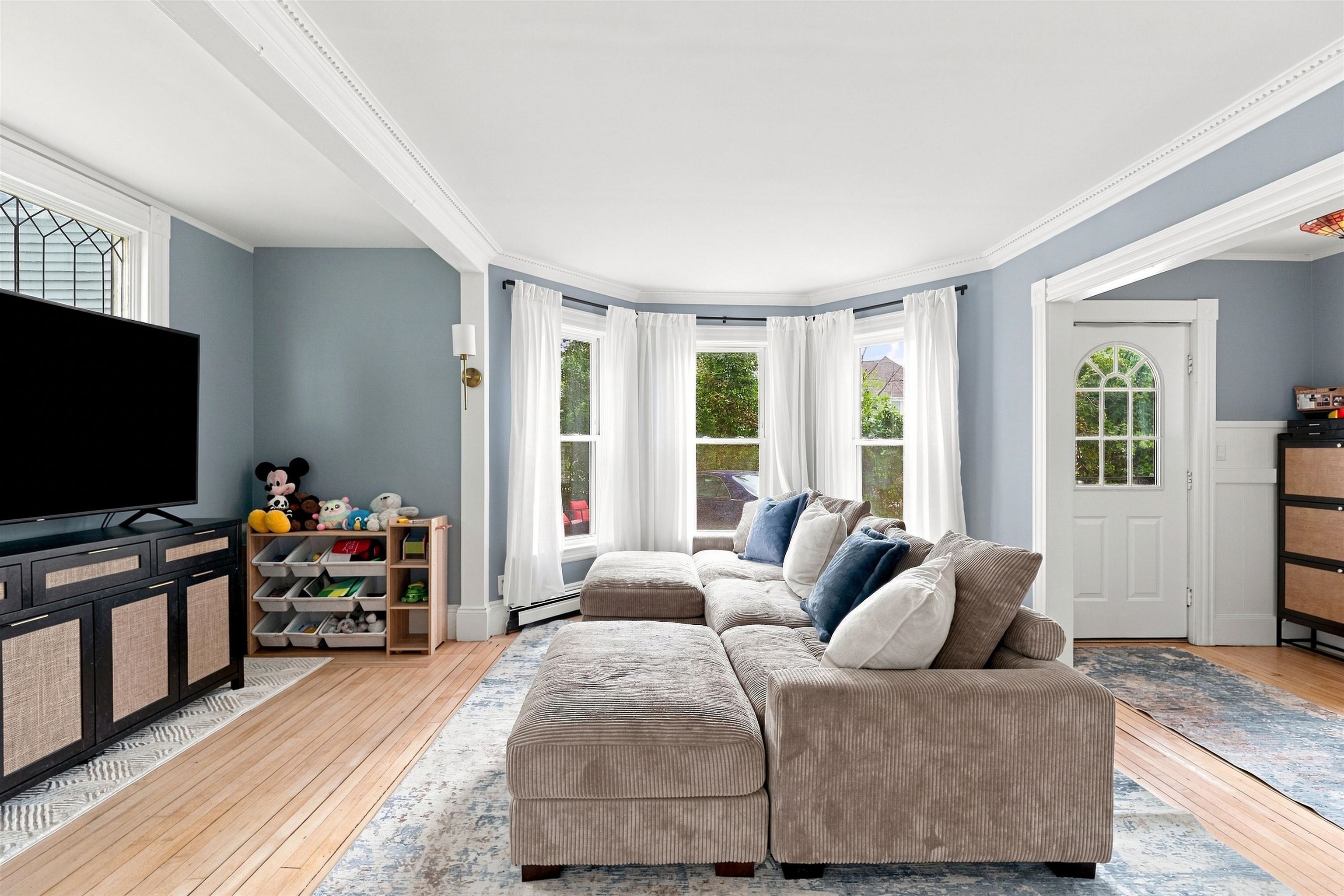 main property photo 9