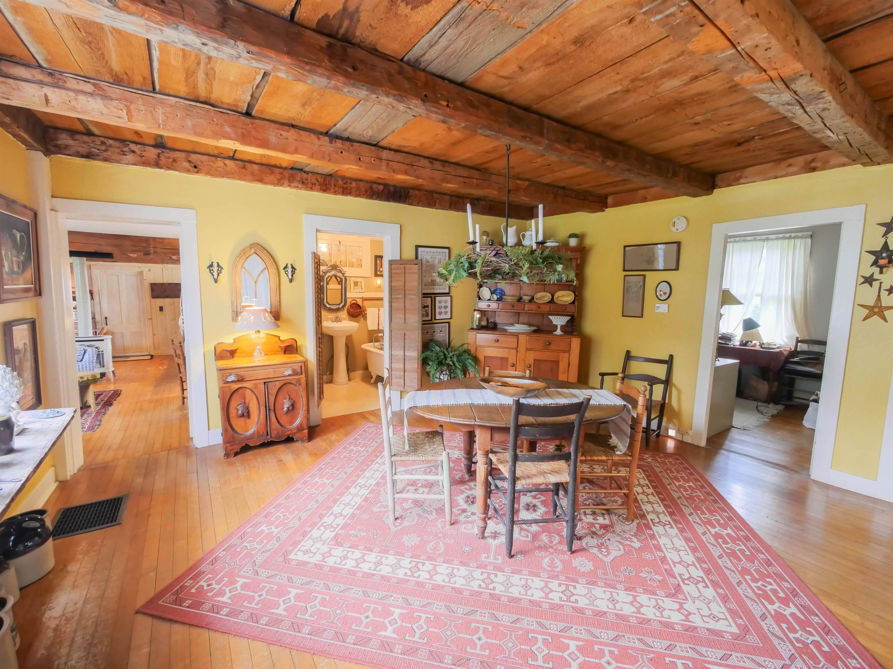 main property photo 16