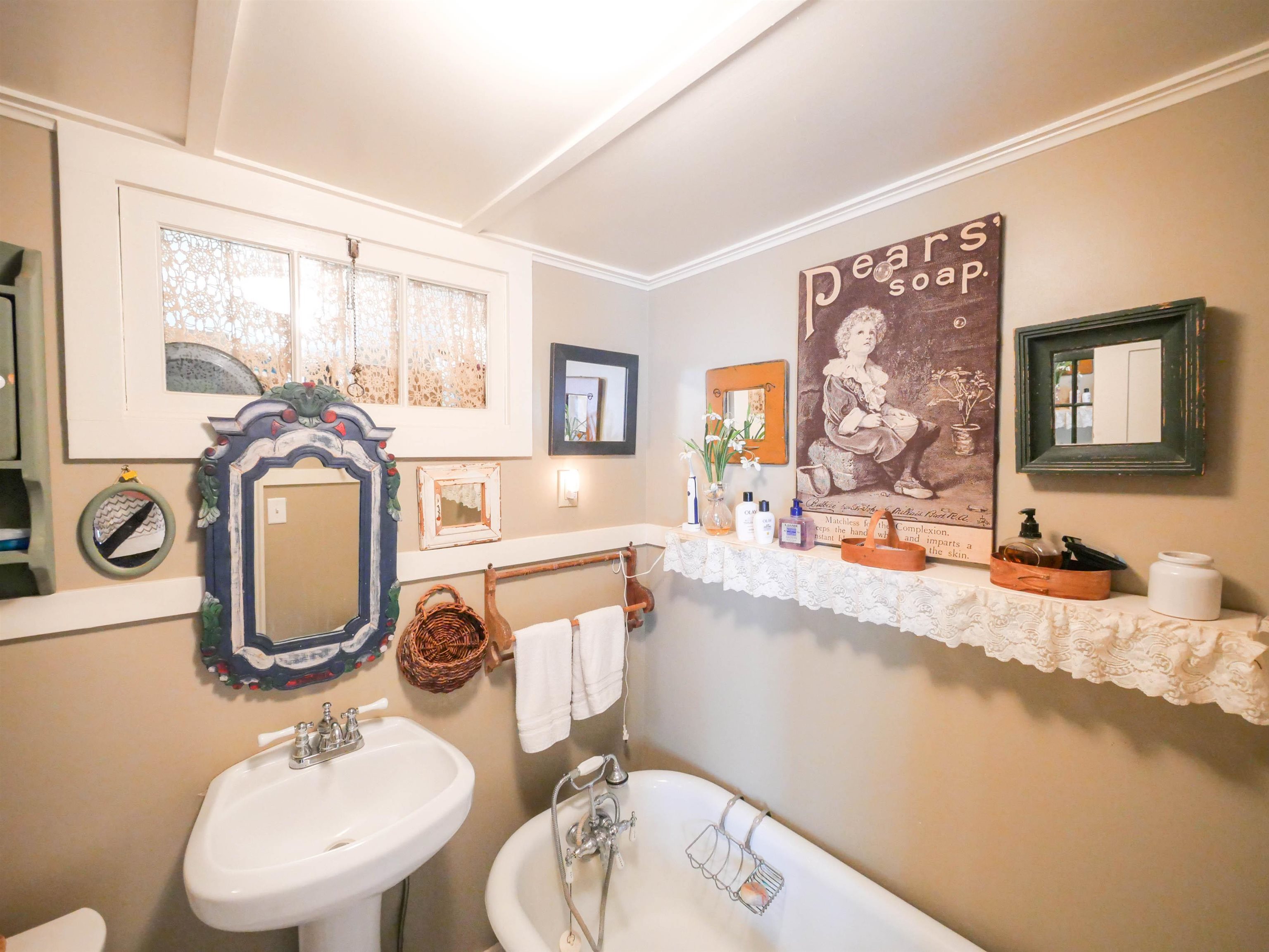 main property photo 20