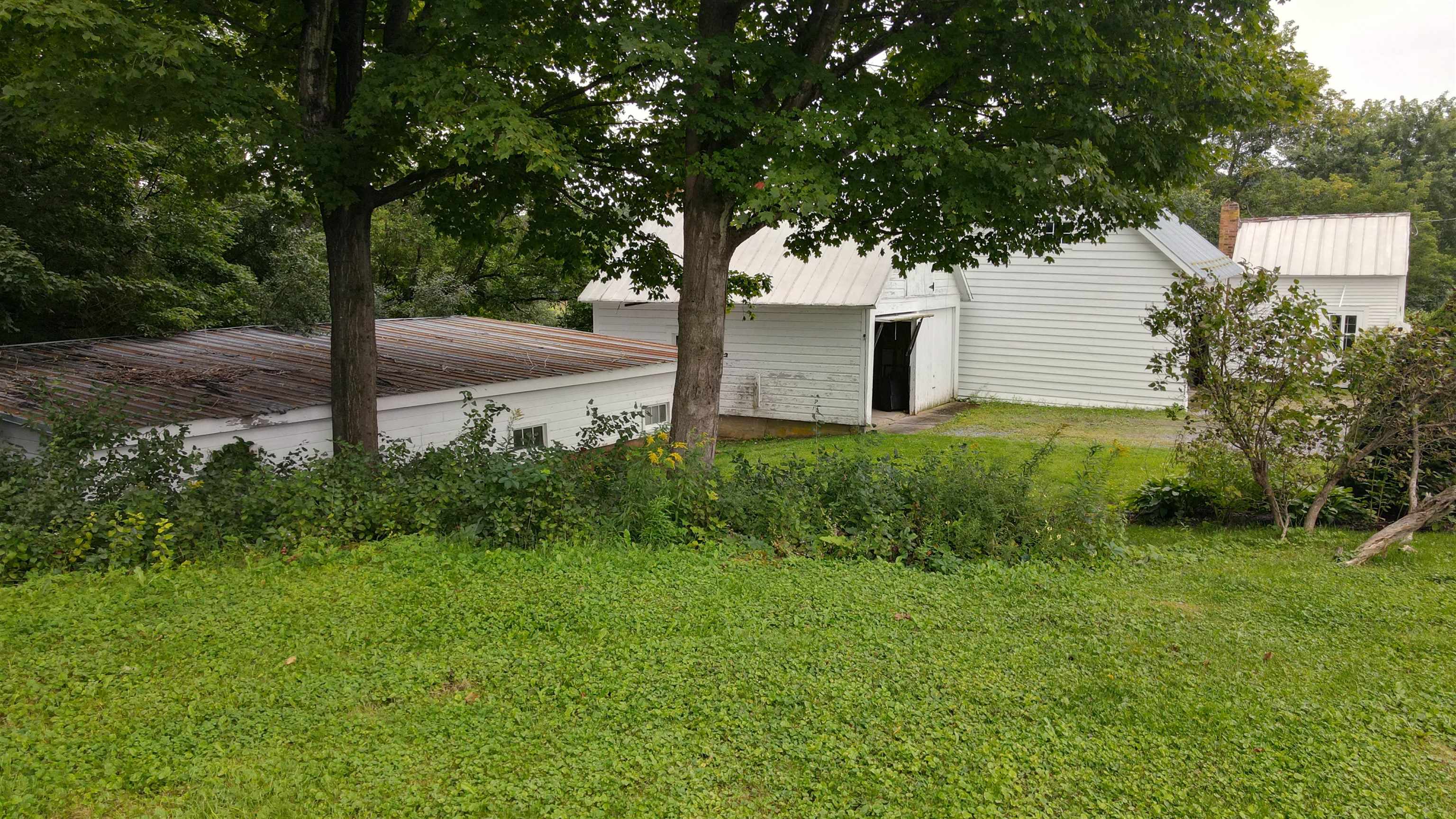 main property photo 48
