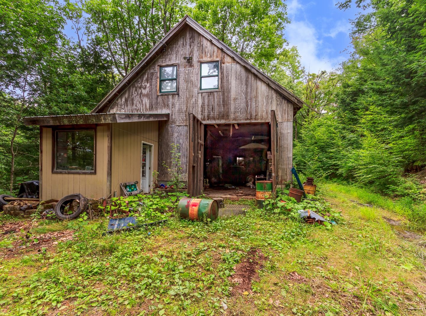 main property photo 19