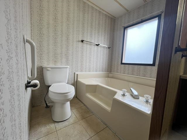 main property photo 18